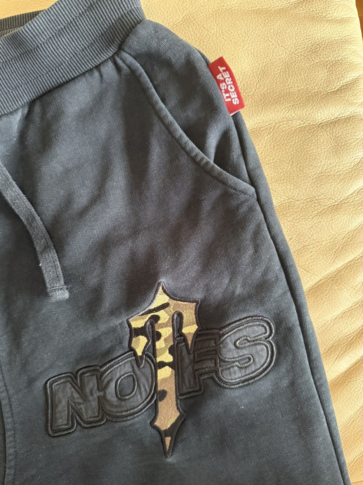 Trapstar London BLACK CAMO NOFS X TRAPSTAR HOODIE + JOGGER TRACKSUIT SET Size US M / EU 48-50 / 2 - 11 Thumbnail