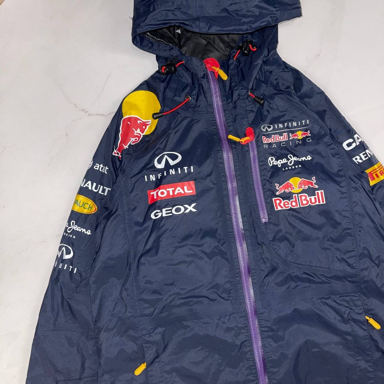 Red Bull Red Bull Infiniti F1 Racing Raincoat Jacket men’s size Size US S / EU 44-46 / 1 - 4 Thumbnail