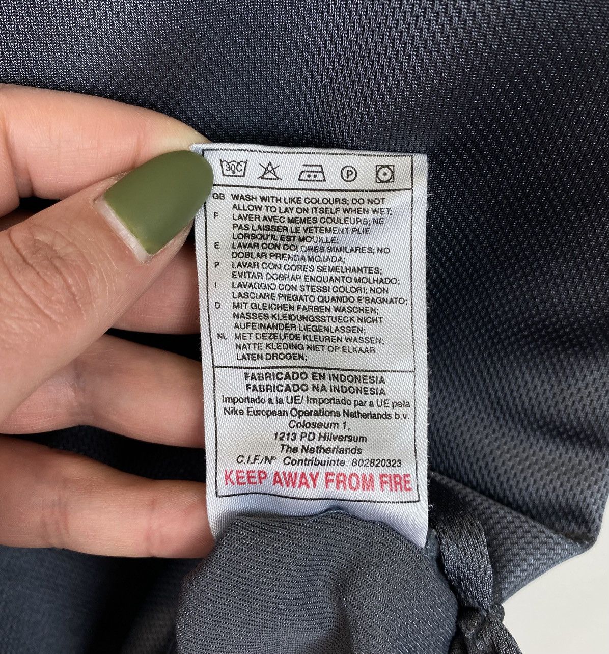 Vintage Vintage Nike ACG Alpha Project Shirt Buttons Size L Top Grey Size US L / EU 52-54 / 3 - 8 Thumbnail