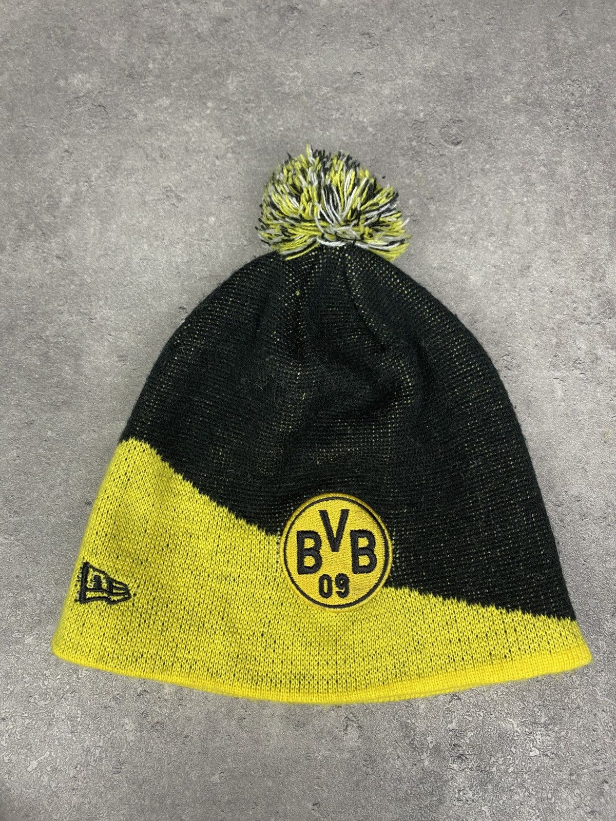 New Era Hat Borussia Dortmund new era RARE VINTAGE CASUAL STREETWEAR Size ONE SIZE - 1 Thumbnail
