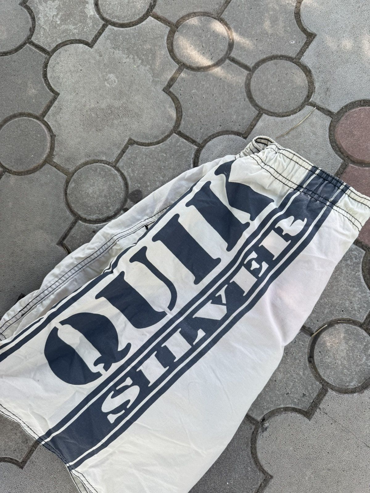 Quiksilver Vintage Quiksilver Big Logo Surf Shorts Y2K Size US 34 / EU 50 - 3 Thumbnail