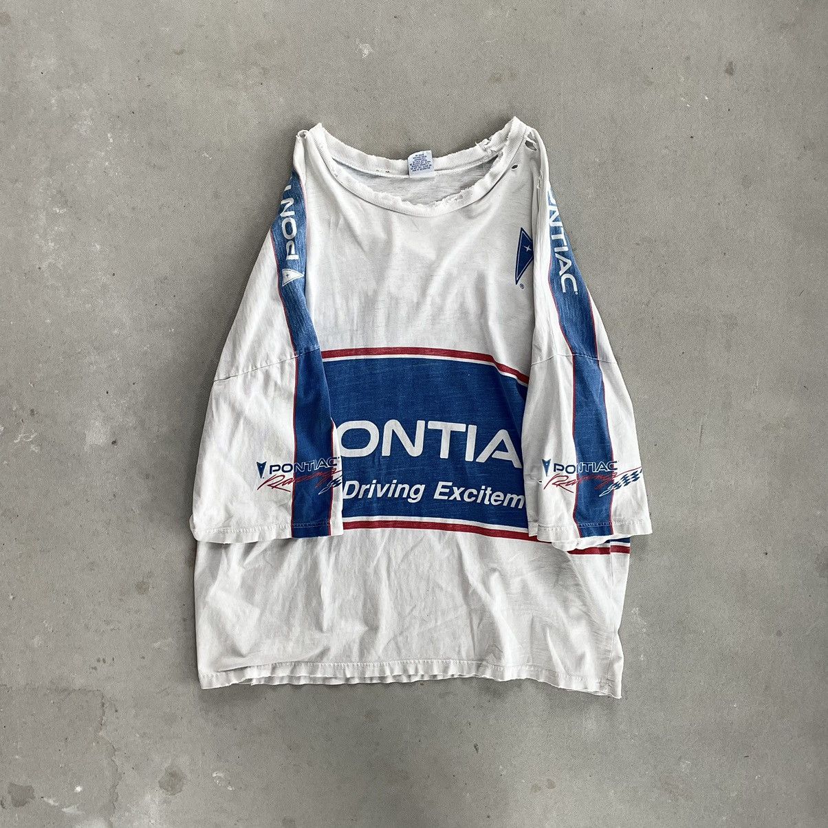 Vintage Pontiac Oversized Distressed T-Shirt Size US XL / EU 56 / 4 - 6 Thumbnail