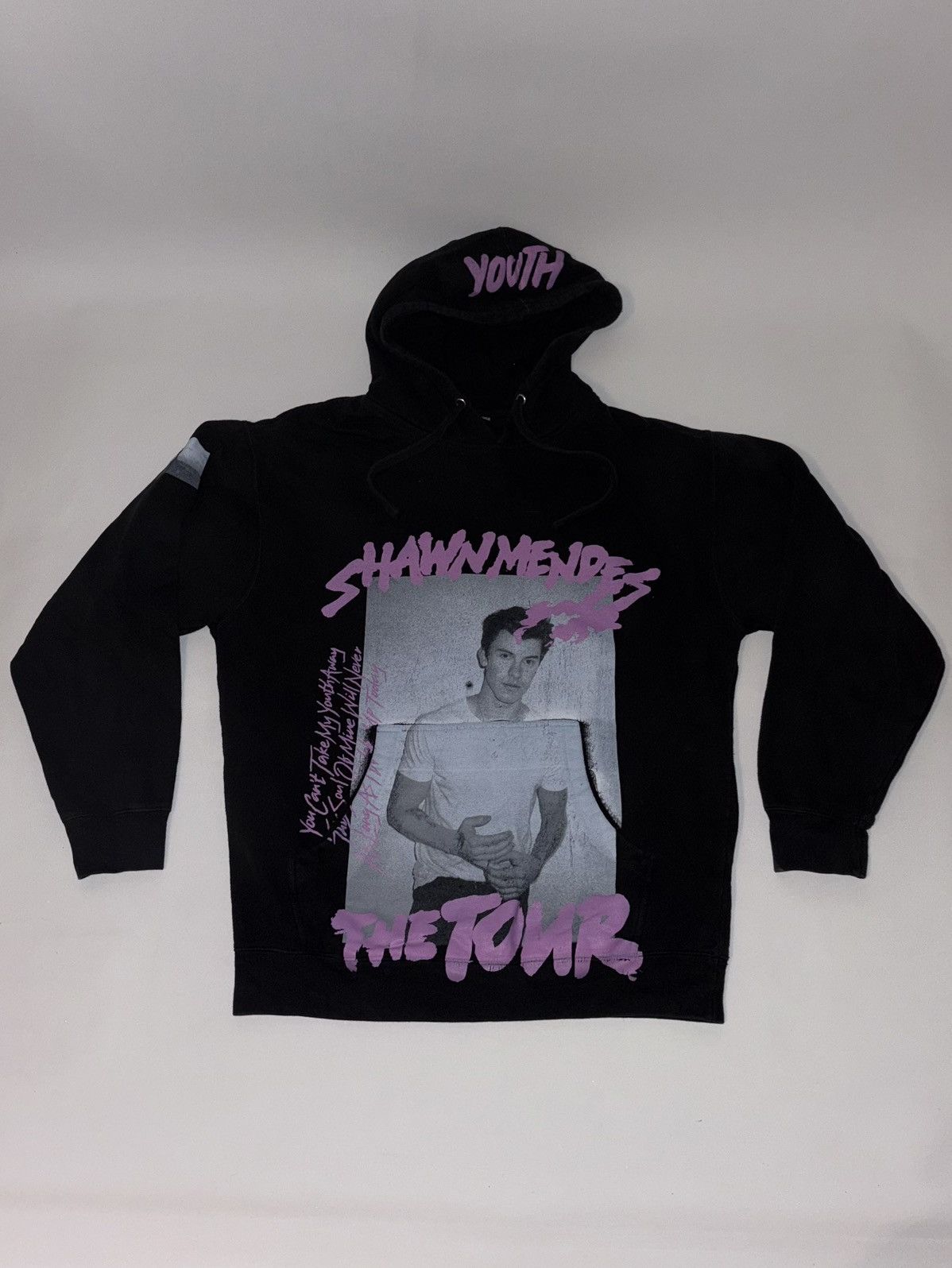 Vintage 2019 Shawn Mendes YCTMYA The Tour Concert LS Pullover Hoodie Size L / US 10 / IT 46 - 1 Thumbnail