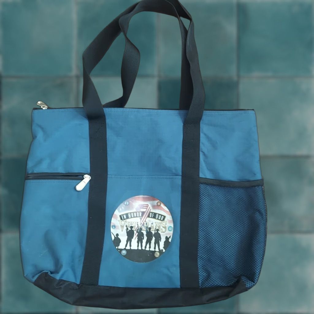 Vintage In honor Of Our Veterans Black/Blue Tote Bag Size ONE SIZE - 1 Thumbnail