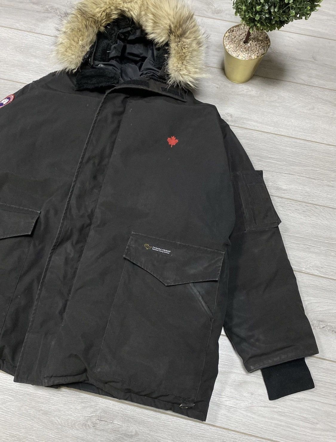 CANADA GOOSE 🍁 Heli Arctic parka leaves DOWN PUFFER JACKET