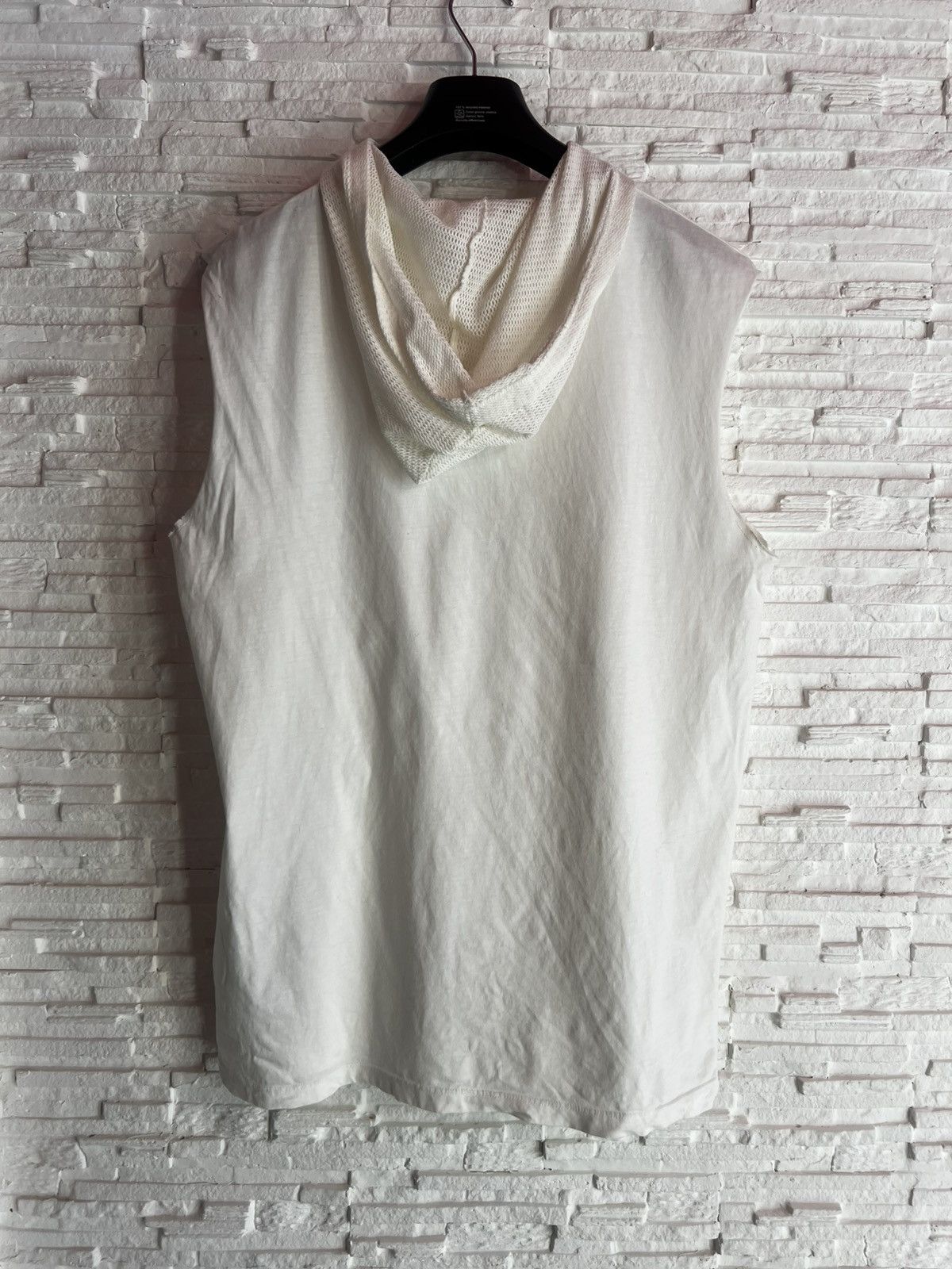 Maison Margiela MM6 Maison Margiela White Hooded Tank Top Size M 2025 Size US M / EU 48-50 / 2 - 5 Thumbnail