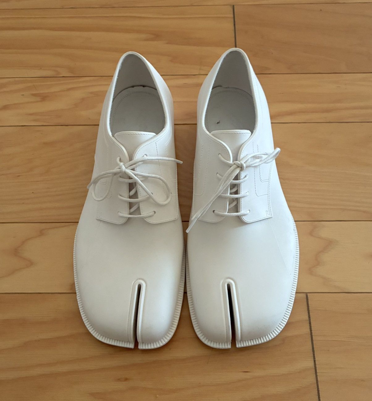 Maison Margiela Maison Margiela Rubber Tabi Derby Shoes Size US 9 / EU 42 - 1 Thumbnail