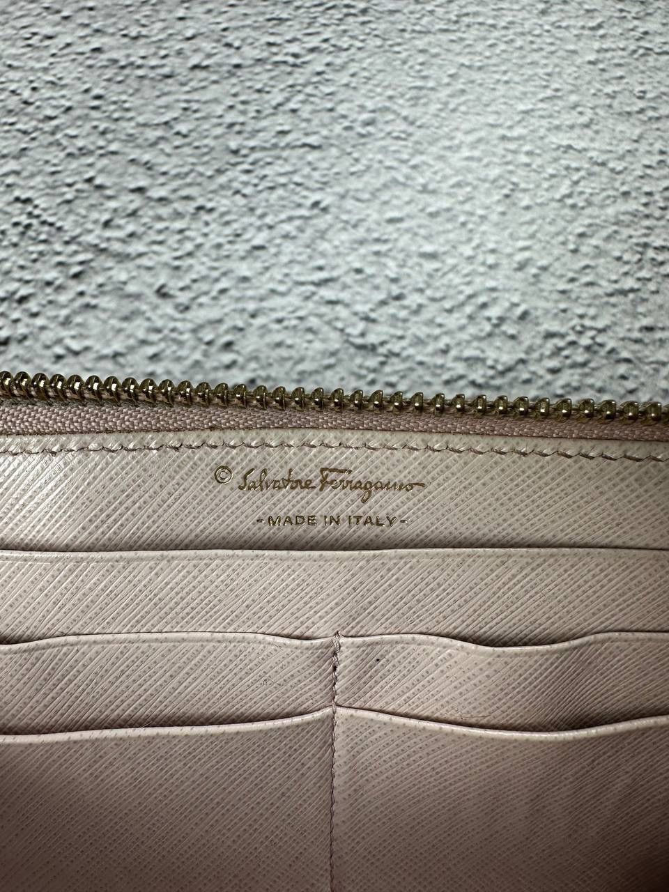 Salvatore Ferragamo Vintage Salvatore Ferragamo Leather Beige Wallet Old Money Size ONE SIZE - 8 Thumbnail