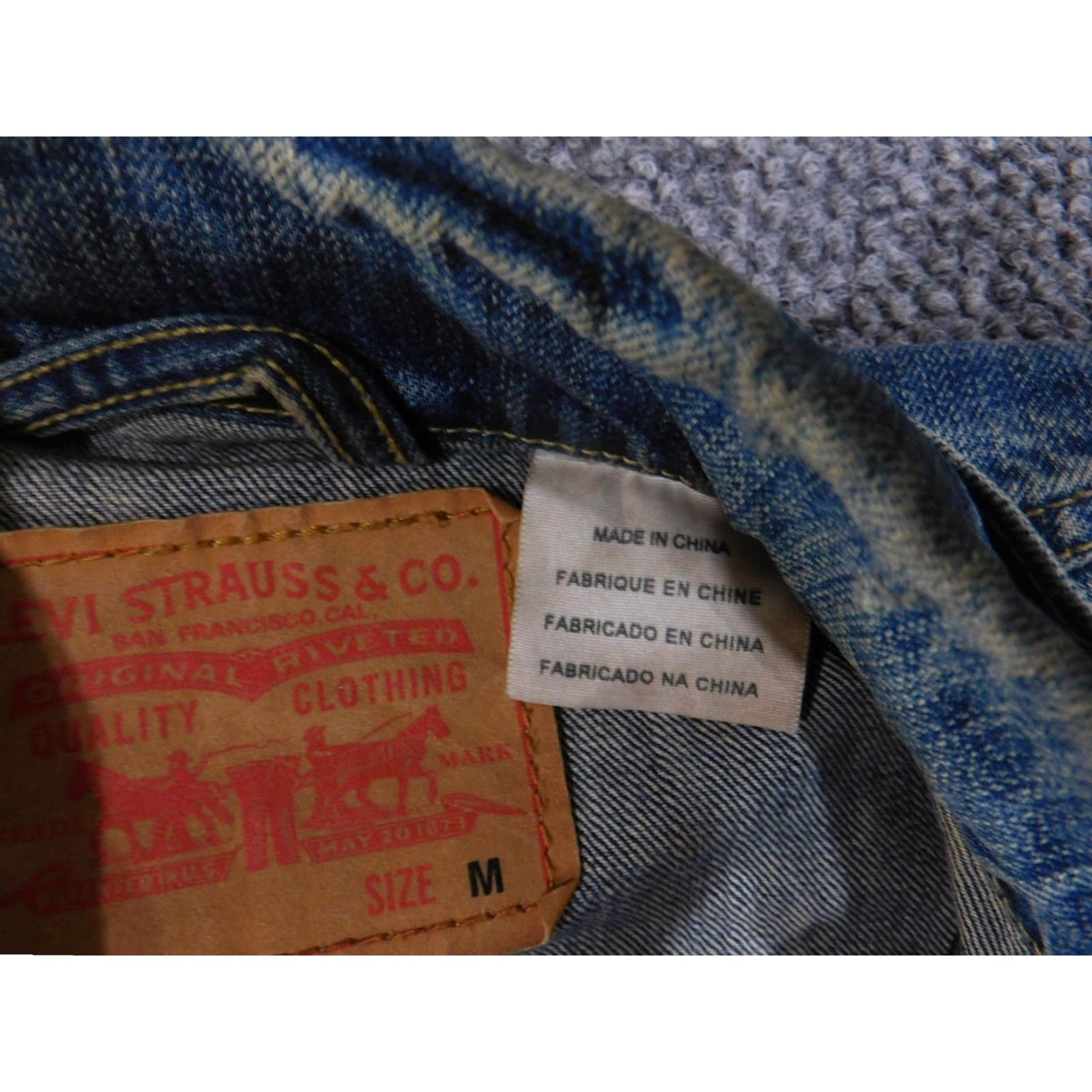 Levi's VINTAGE Levi's Jacket Mens Medium Blue Denim Hand-Painted Love Hate Flames Art Bomber Jacket Size US M / EU 48-50 / 2 - 6 Thumbnail