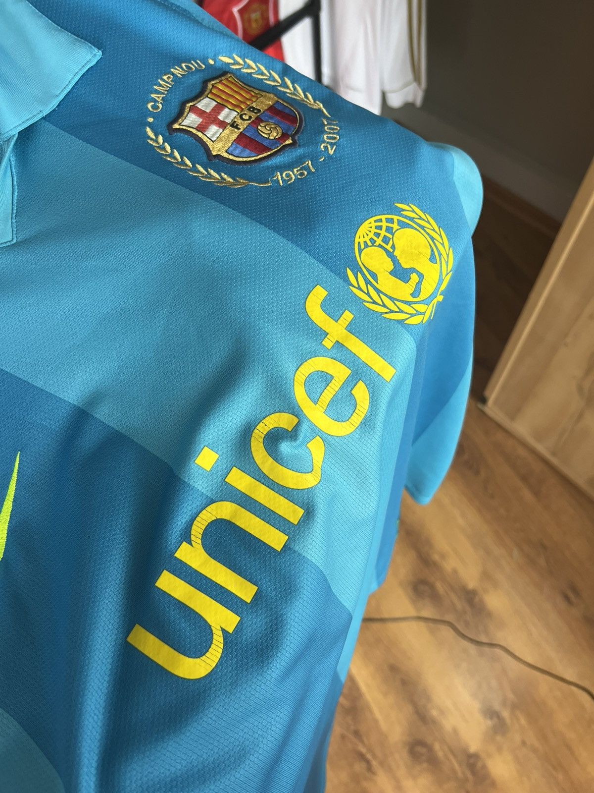 Nike Soccer Jersey Nike Barcelona 2007/08 Unicef Football Kit Size US XL / EU 56 / 4 - 9 Thumbnail
