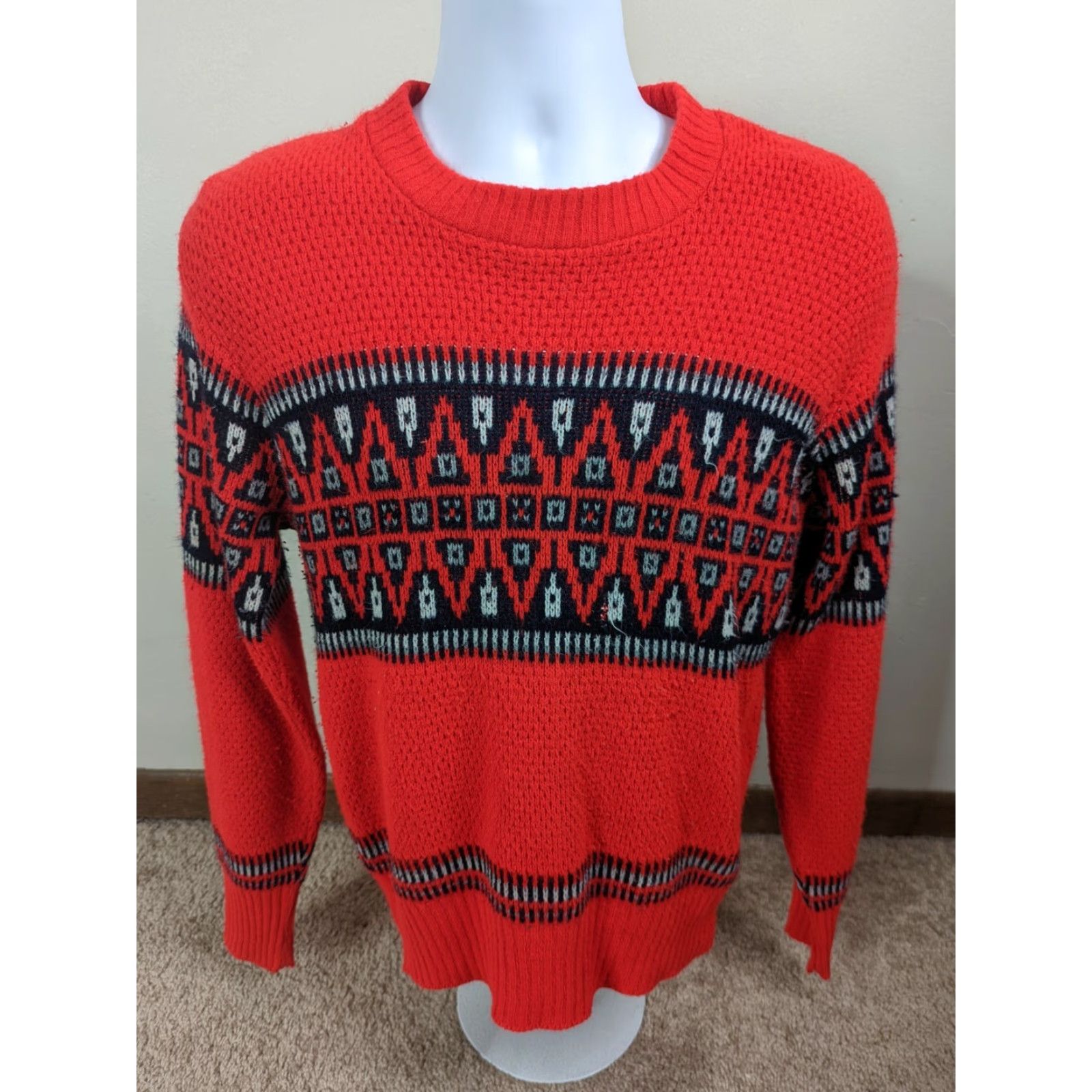 Vintage VINTAGE Sweater Crewneck Knit Long Sleeve Red Fair Isle Embroidered Logo Men's Large 80s Ski Pullover Size US L / EU 52-54 / 3 - 2 Thumbnail