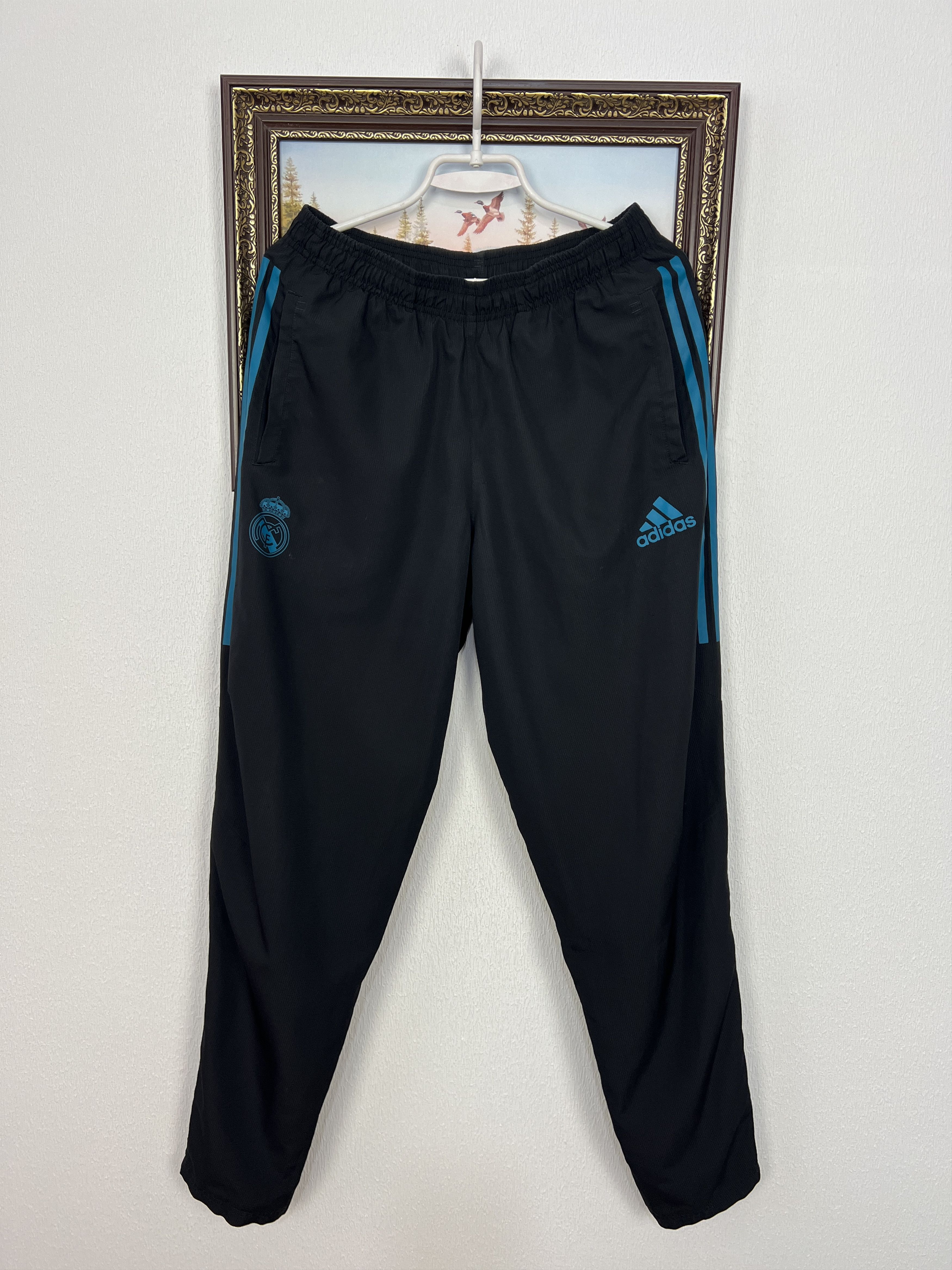 Adidas Vintage Real Madrid Football Track Pants Soccer Sweatpants Size US 32 / EU 48 - 1 Thumbnail