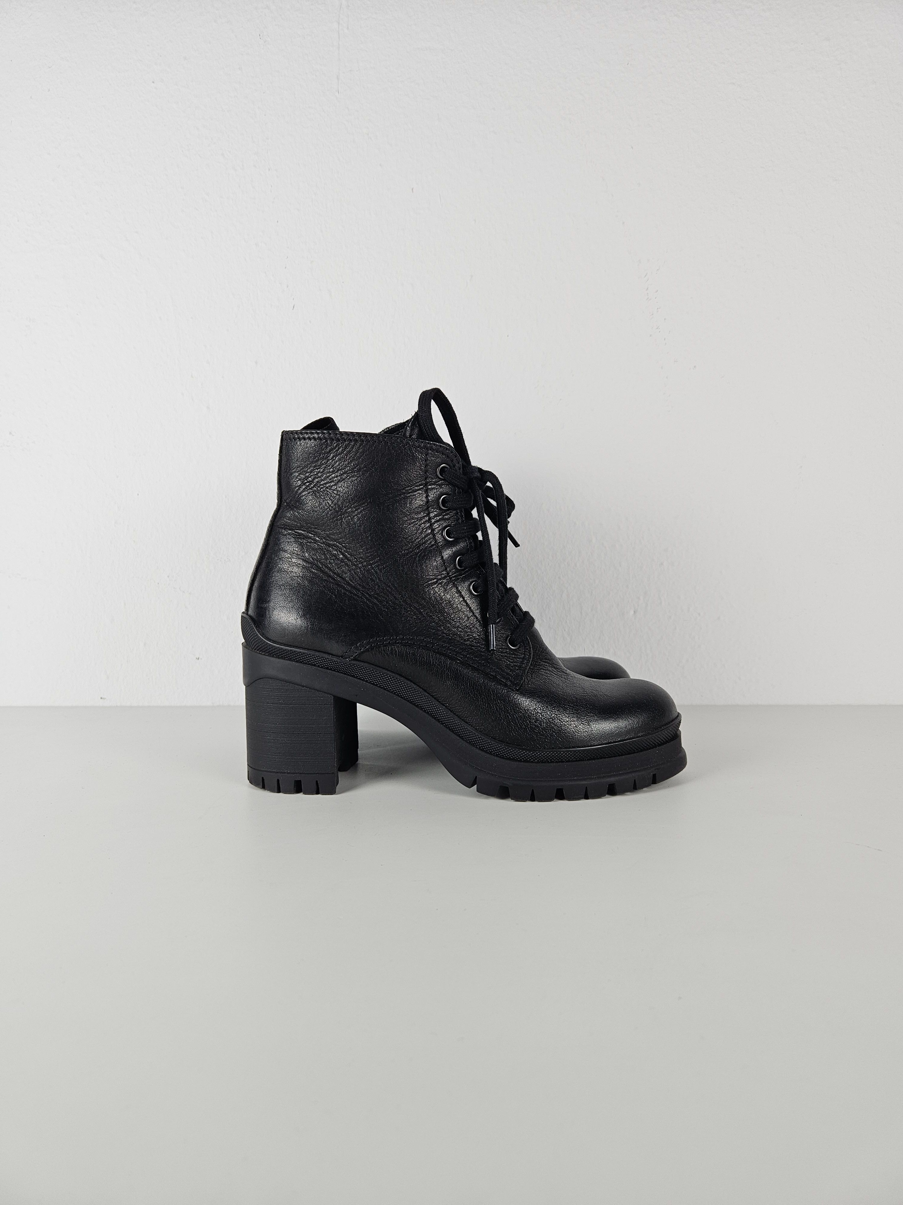 Prada Prada lace up block heel notched sole ankle boots Size US 8.5 / IT 38.5 - 5 Thumbnail