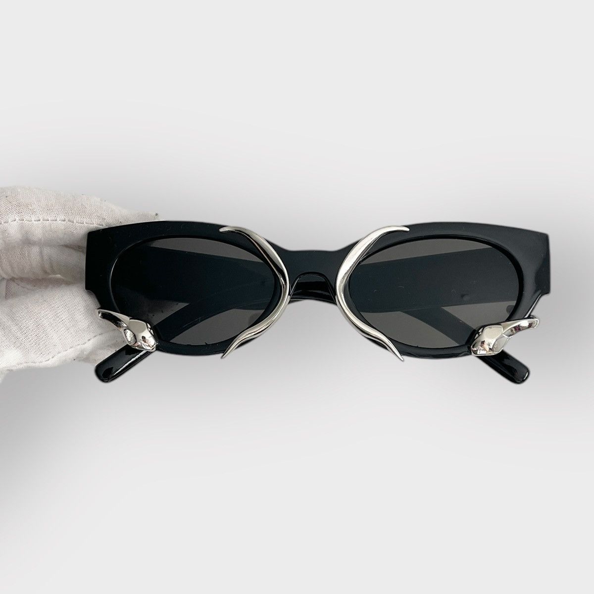 Designer RARE! 1 of 1 Snake Sunglasses Size ONE SIZE - 1 Thumbnail