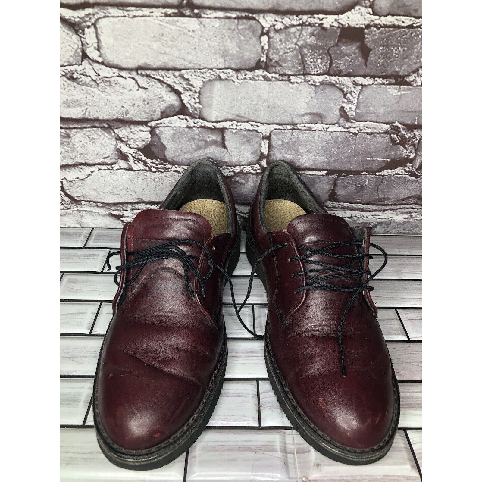 L.L. Bean L.L Bean Freeport Maine Red Leather Oxfords Lace Up Shoes Me Size US 10 / EU 43 - 2 Thumbnail