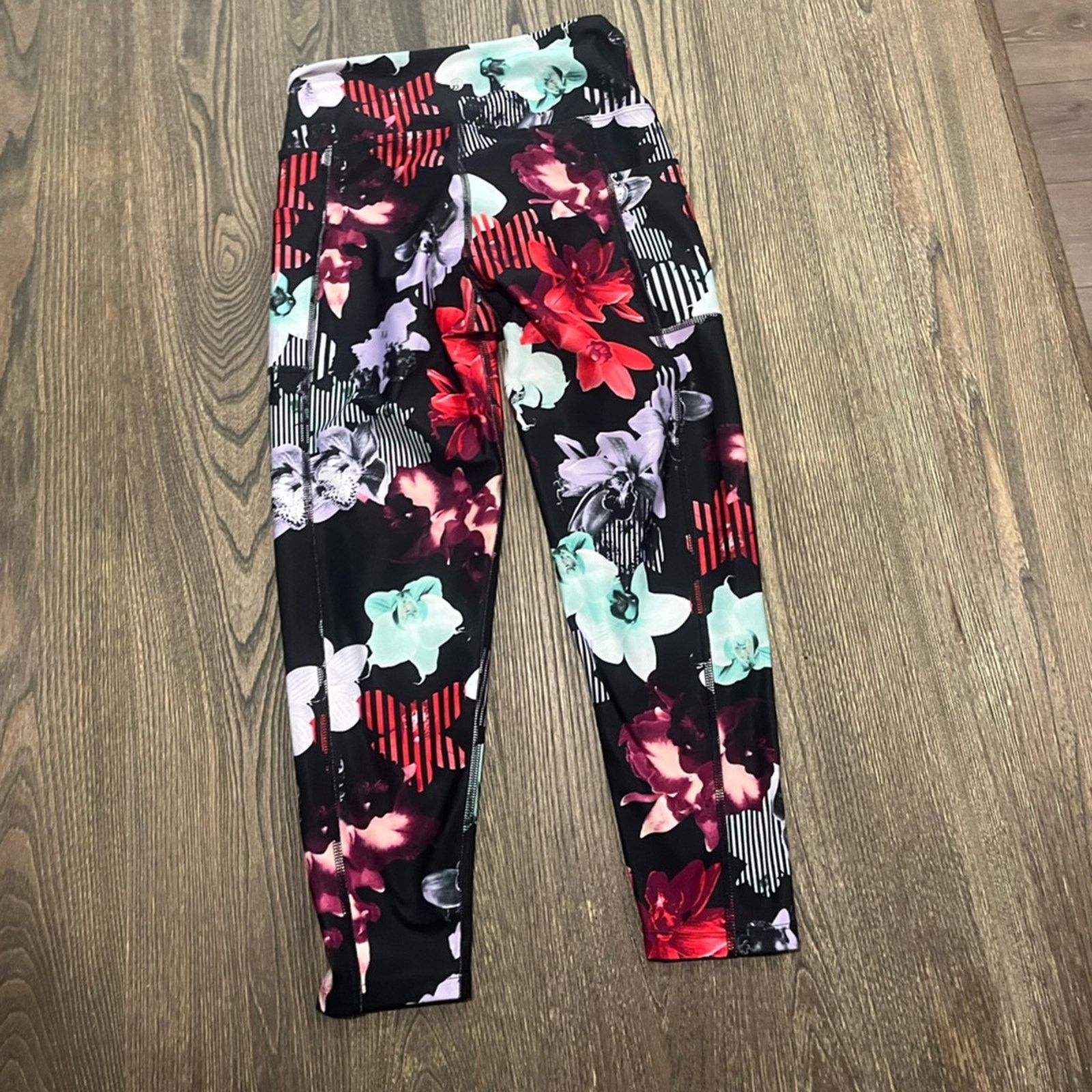 Bally Bally Women Total Fitness High Rise Mid-Calf Legging M Size 30" / US 8 / IT 44 - 6 Thumbnail