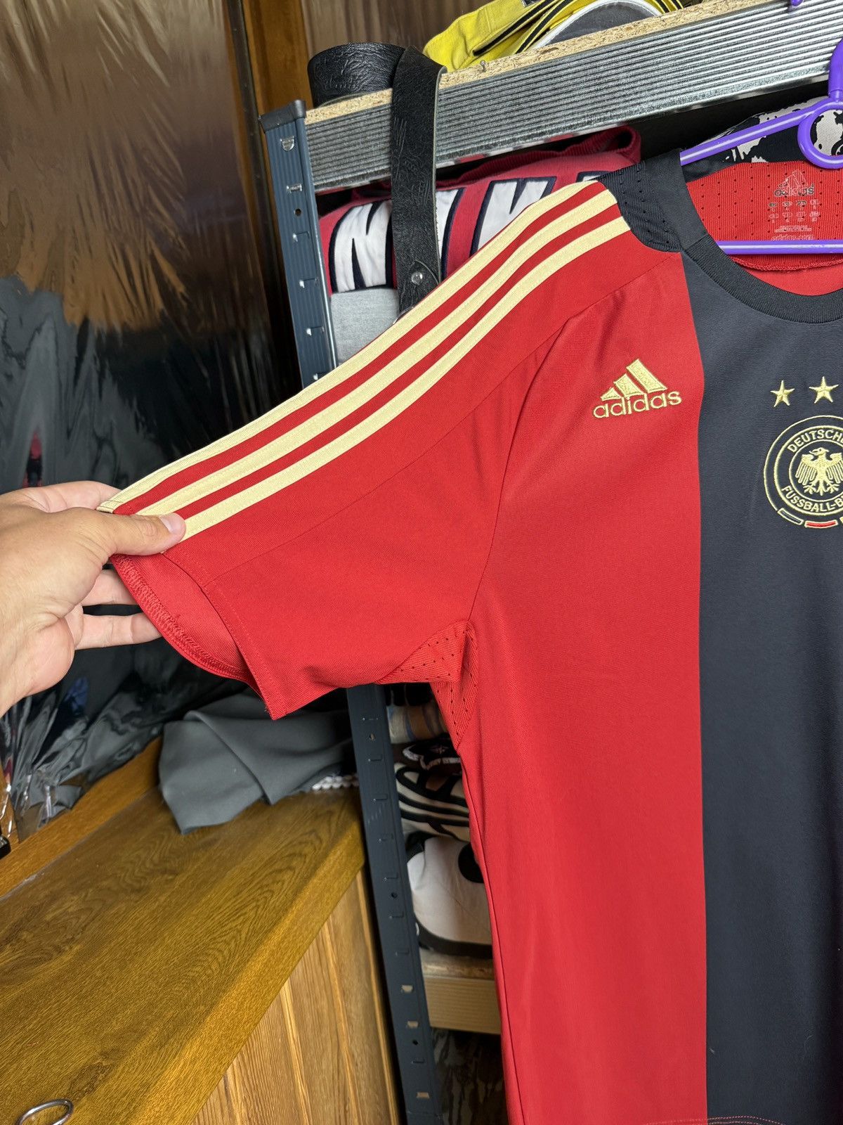 Adidas Vintage Adidas Deutscher Fussball-Bund Germany Black T-shirt Size US L / EU 52-54 / 3 - 7 Thumbnail