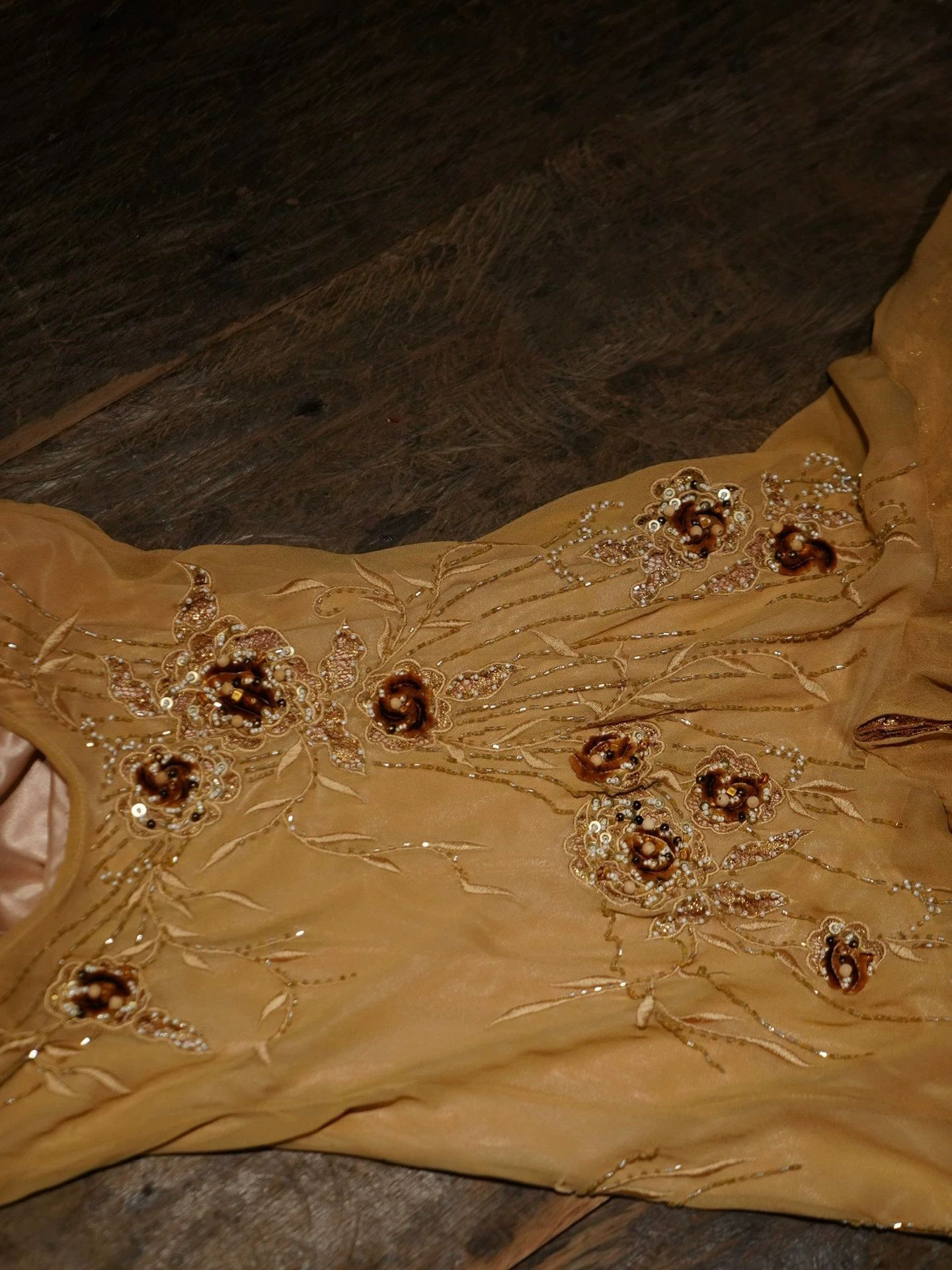 Vintage Vintage Silk Lace Beaded Open Back Fishtail Apricot Dress Size M / US 6-8 / IT 42-44 - 7 Thumbnail