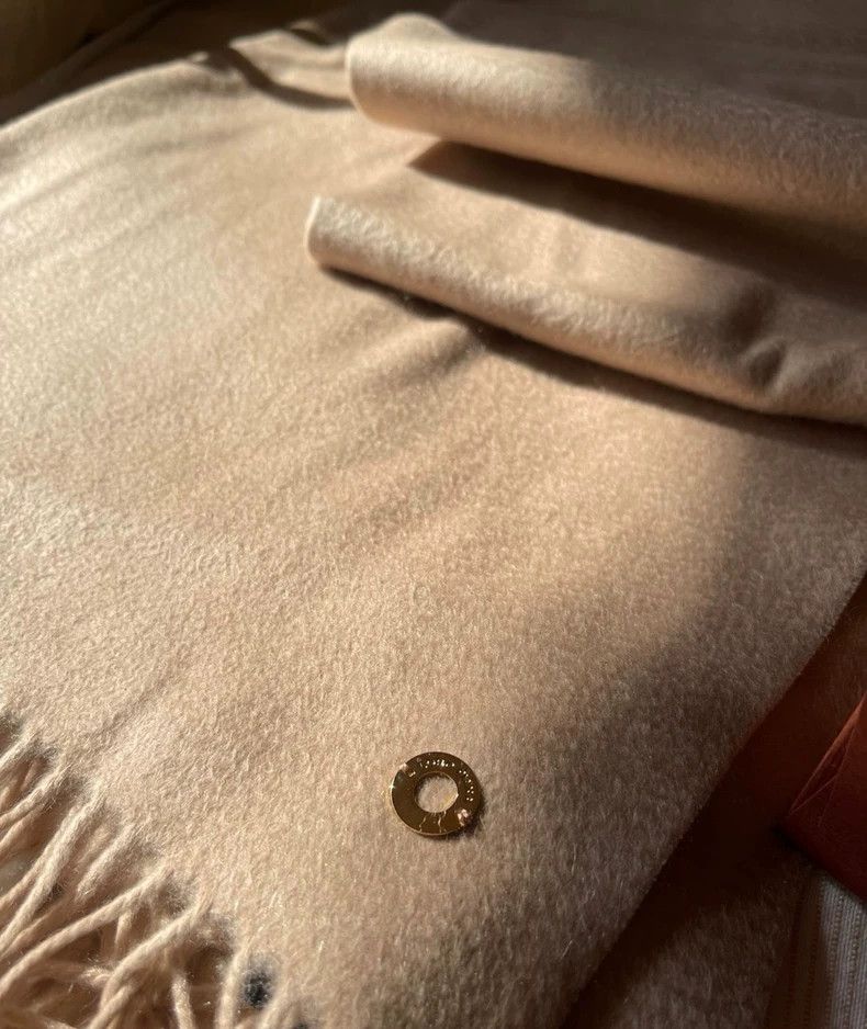 Loro Piana LORO PIANA White goat cashmere scarf beige Size ONE SIZE - 4 Thumbnail