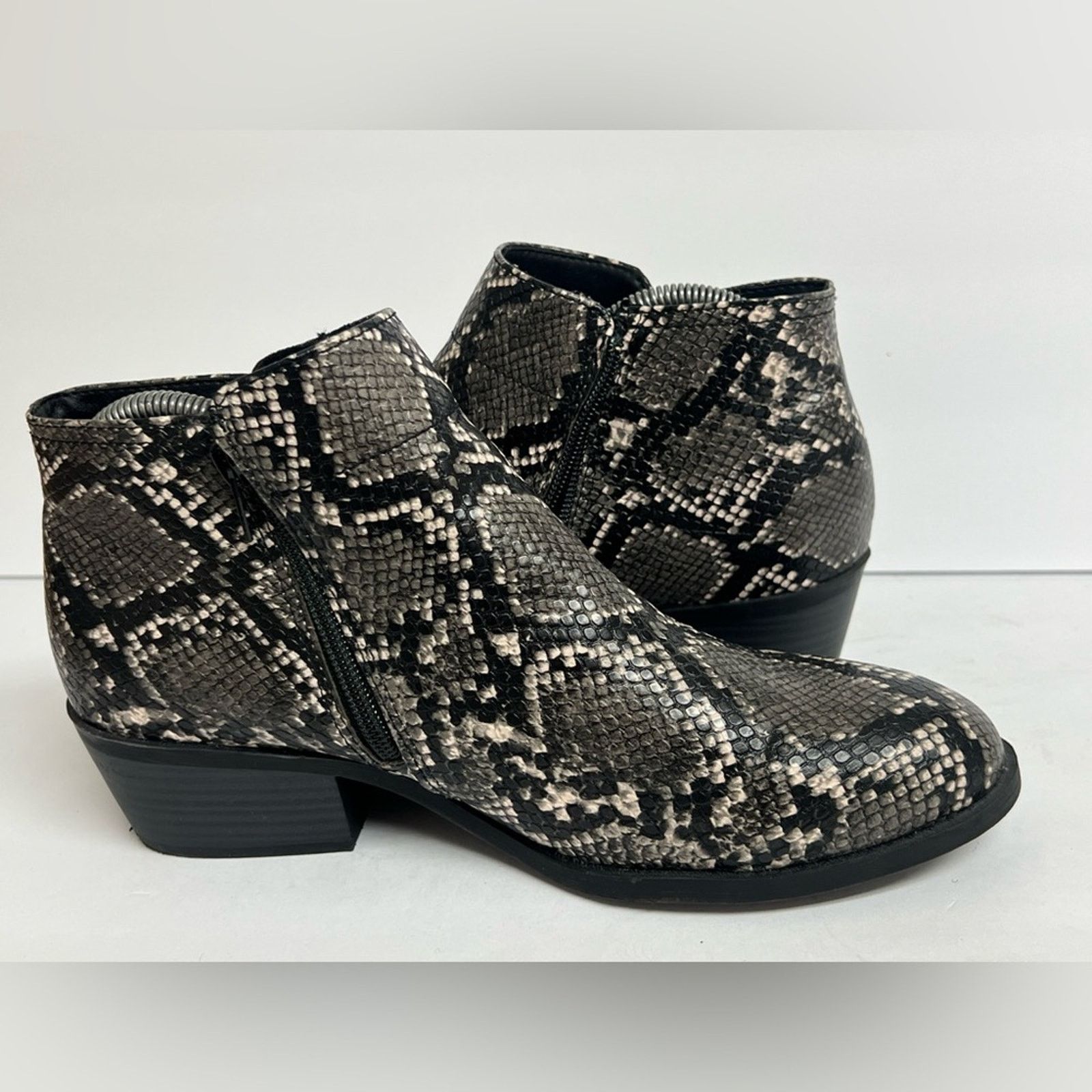Arizona Jean Co. Arizona Jean Co Cadman Snake Print Ankle Boots 9.5 Size US 9.5 / IT 39.5 - 4 Thumbnail