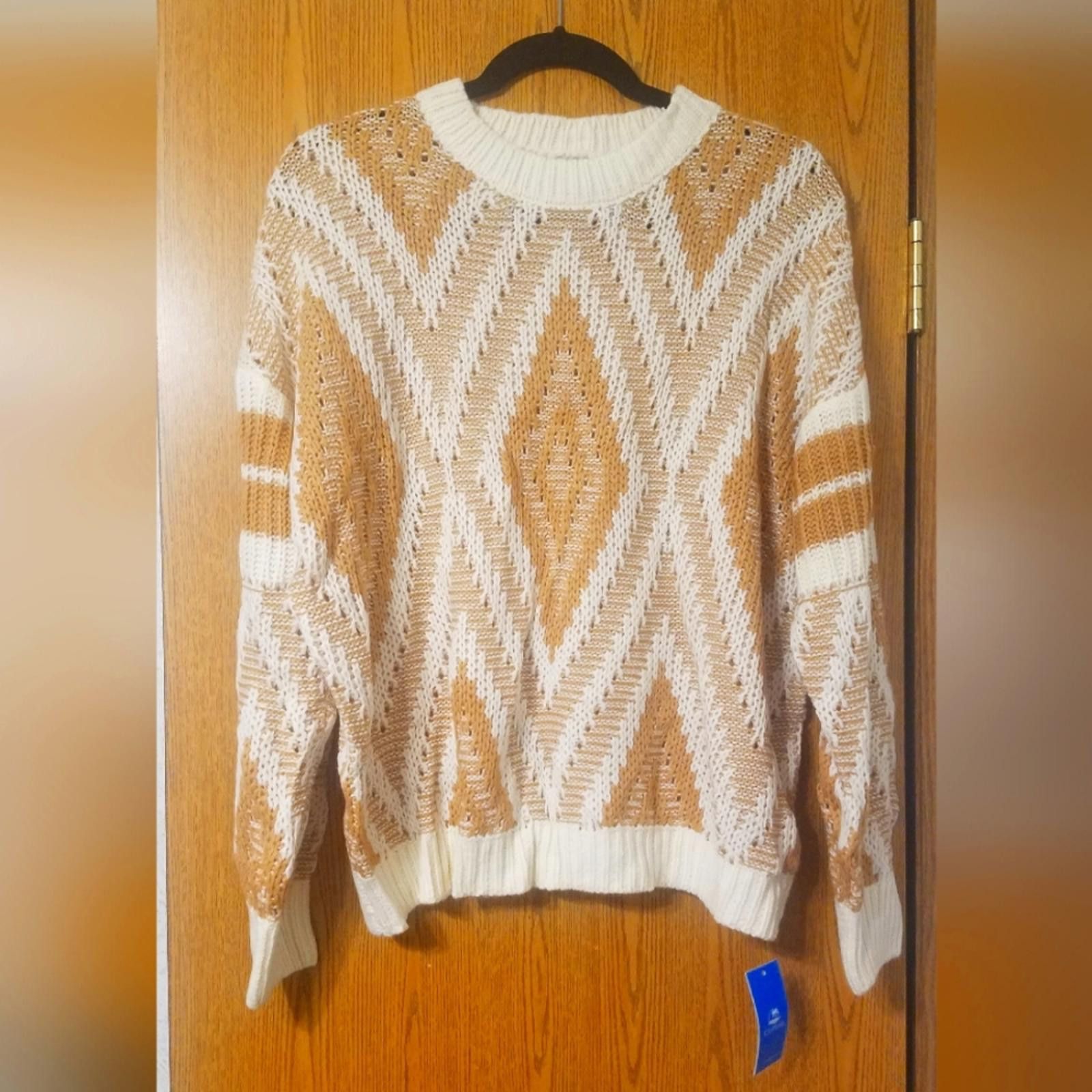 Other NWT Cupshe Tan and Cream Sweater Size Large Size L / US 10 / IT 46 - 1 Thumbnail