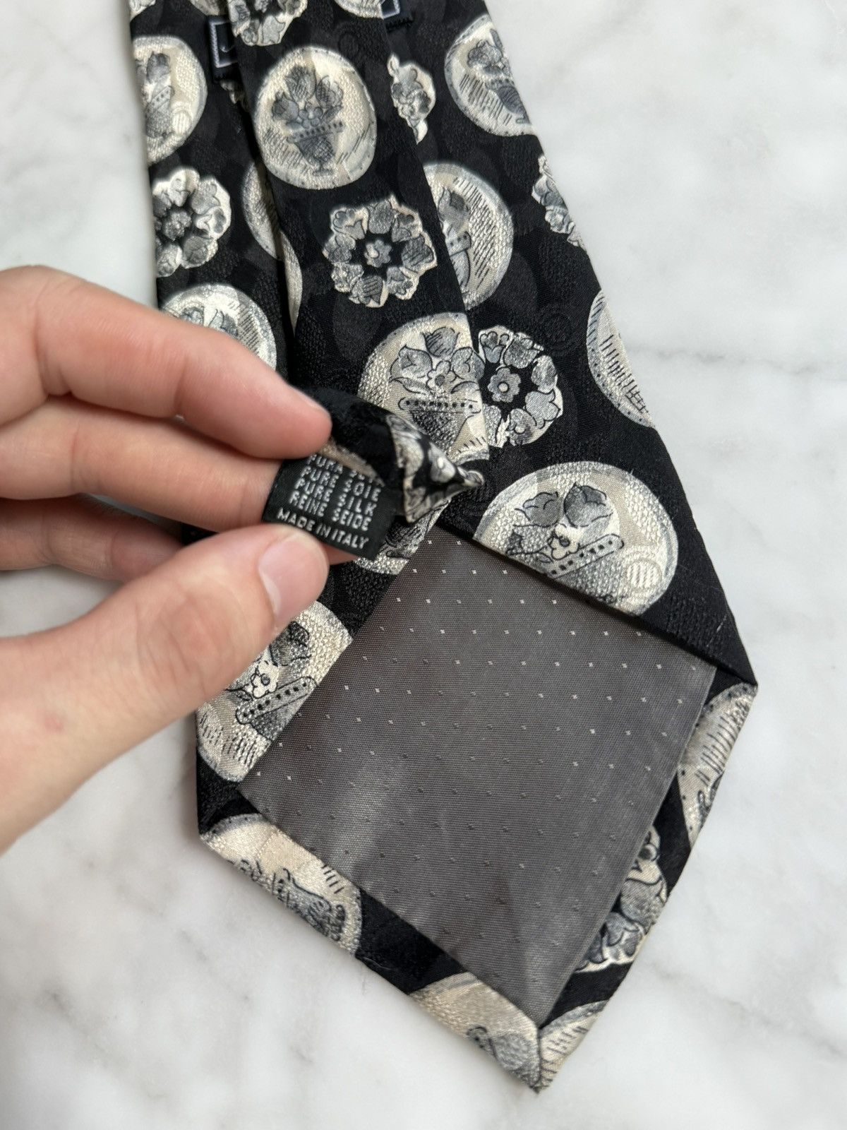 Other Vintage Black Medallion Print Silk Tie Italian Neoclassical Size ONE SIZE - 5 Thumbnail