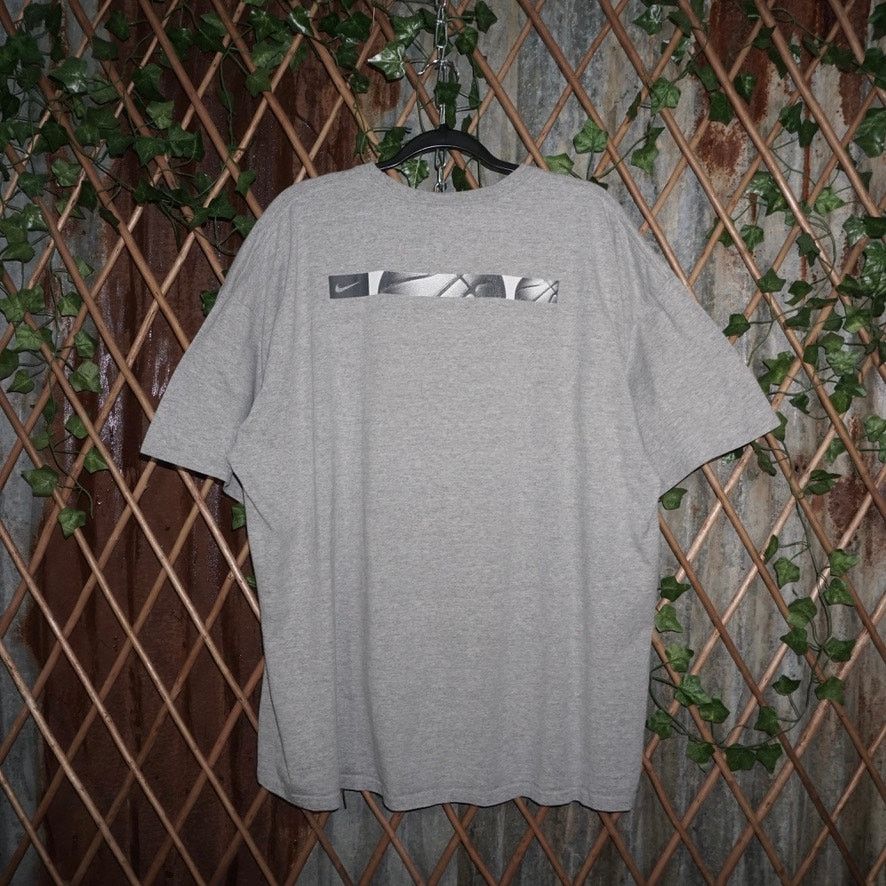 Nike XXL - Vintage Y2K Nike basketball 00s grey tag t-shirt Size US XXL / EU 58 / 5 - 2 Thumbnail