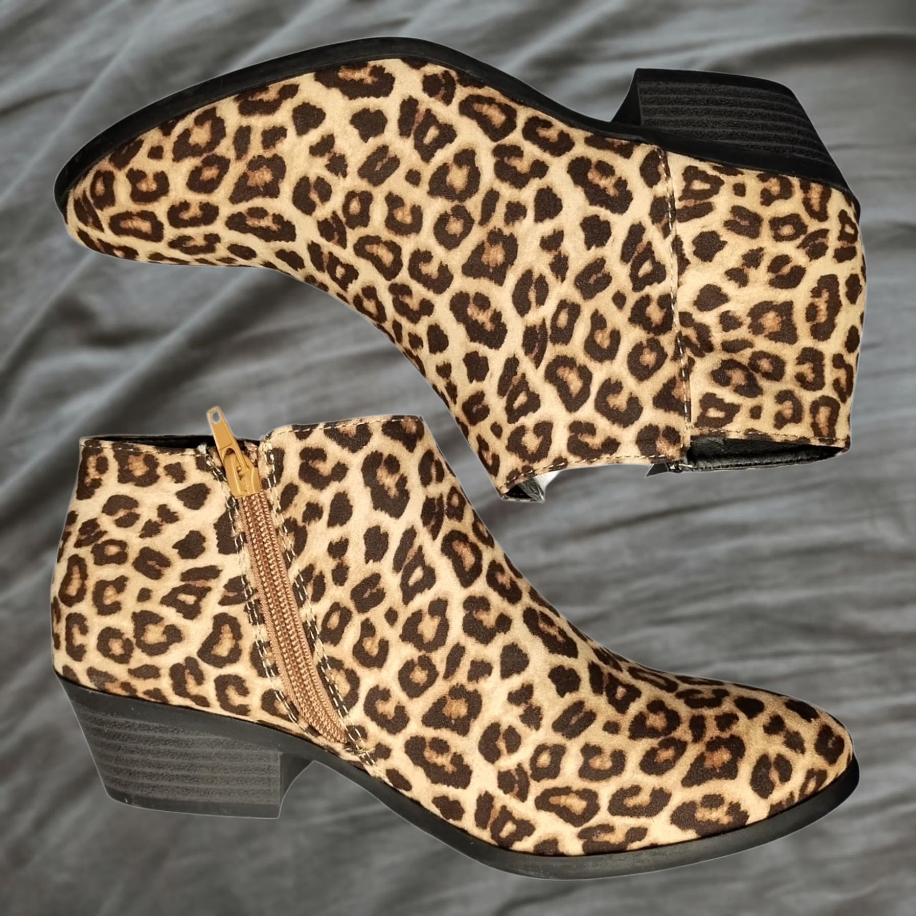 Vintage Soda Womens Size 7 Multi Cheetah Print Ankle Boots Block Heel Side Zip NWOB Shoes Size US 7 / IT 37 - 1 Thumbnail