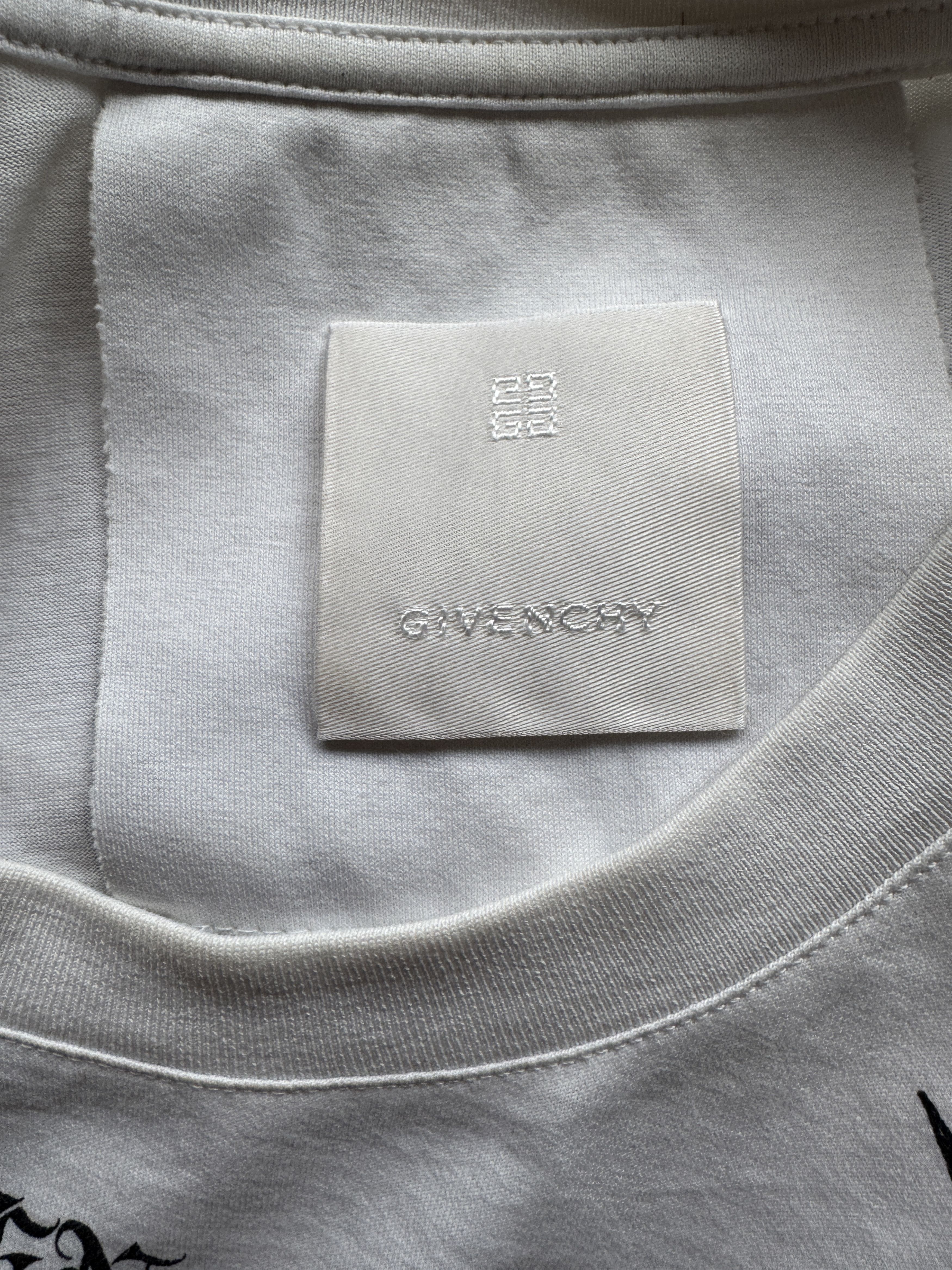 Givenchy White Gothic Print Oversized T-Shirt Size US S / EU 44-46 / 1 - 12 Thumbnail