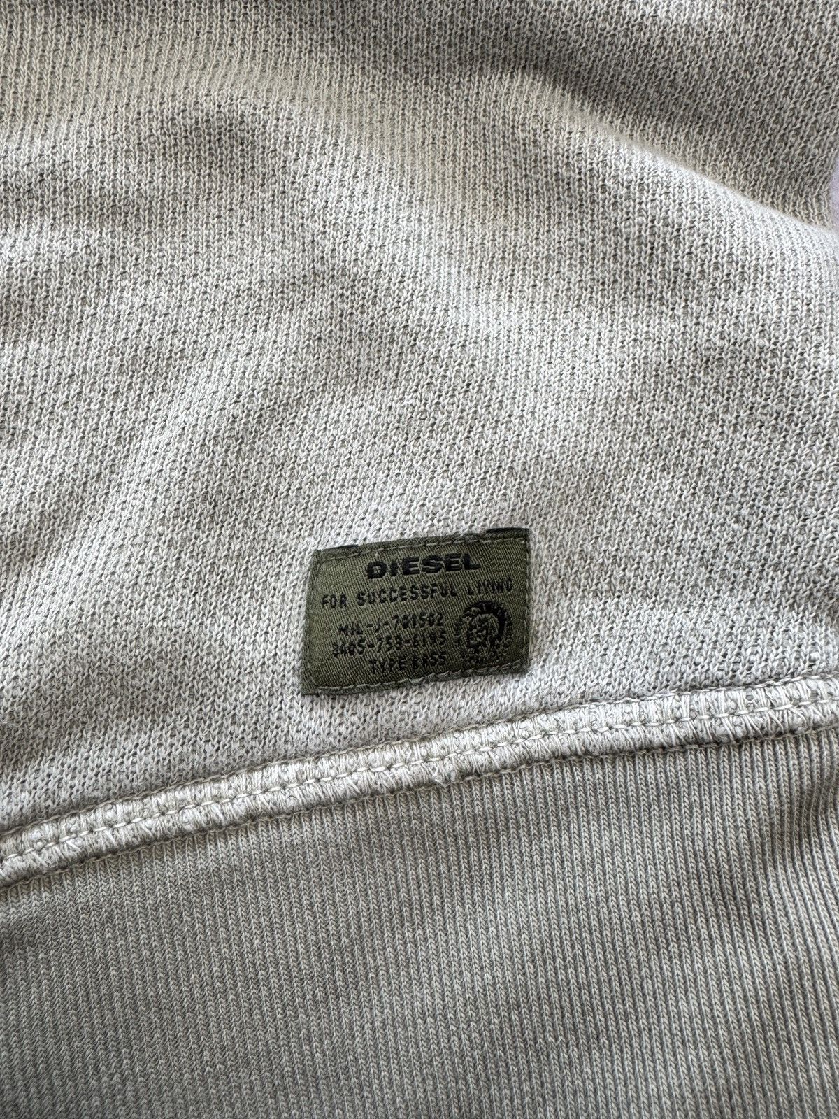 Diesel Diesel Distresed Crewneck Archive Vintage Y2K Size US L / EU 52-54 / 3 - 3 Thumbnail