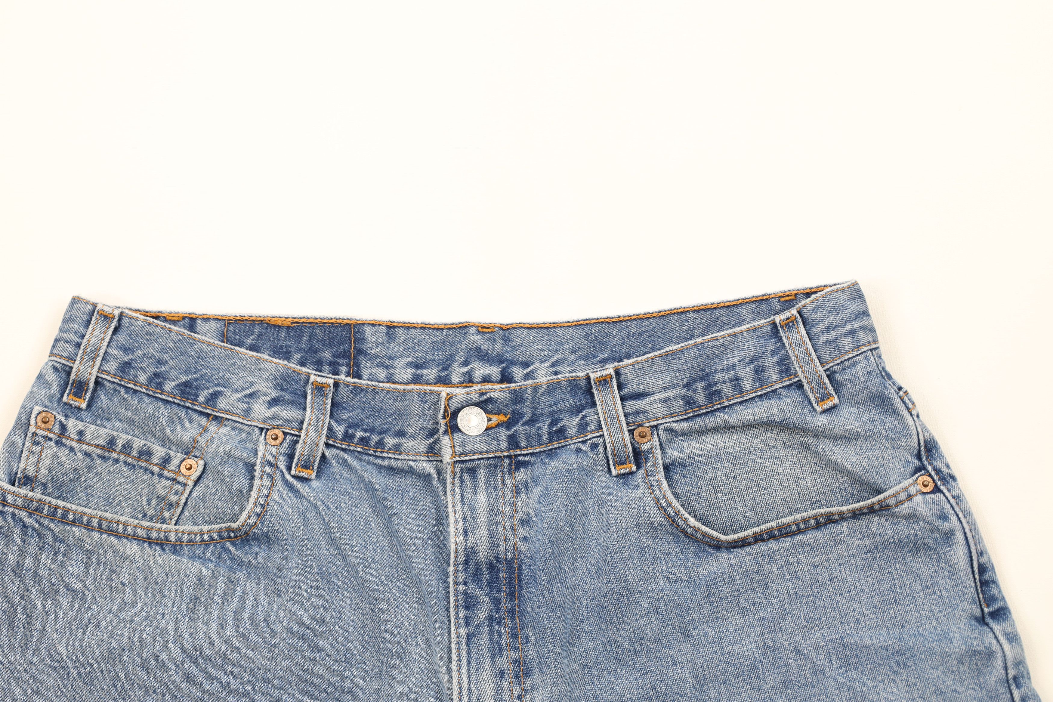Levi's × Vintage Vintage 90s Levis 560 Loose Fit Denim Jean Shorts Jorts USA Size US 38 / EU 54 - 2 Thumbnail