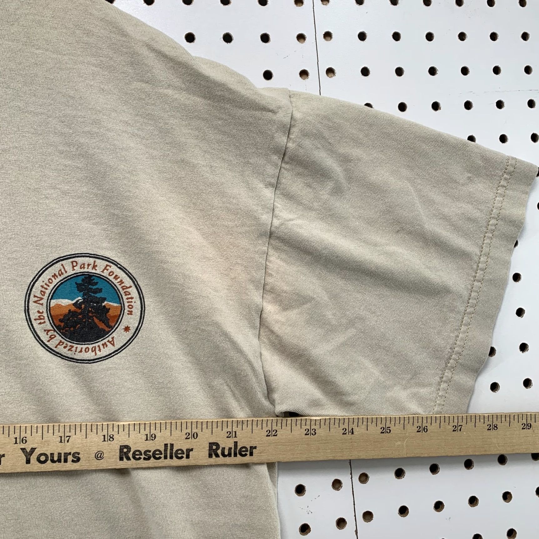Jansport VINTAGE National Park Foundation T-Shirt Mens Large Beige Preserve Our Parks Size US L / EU 52-54 / 3 - 5 Thumbnail