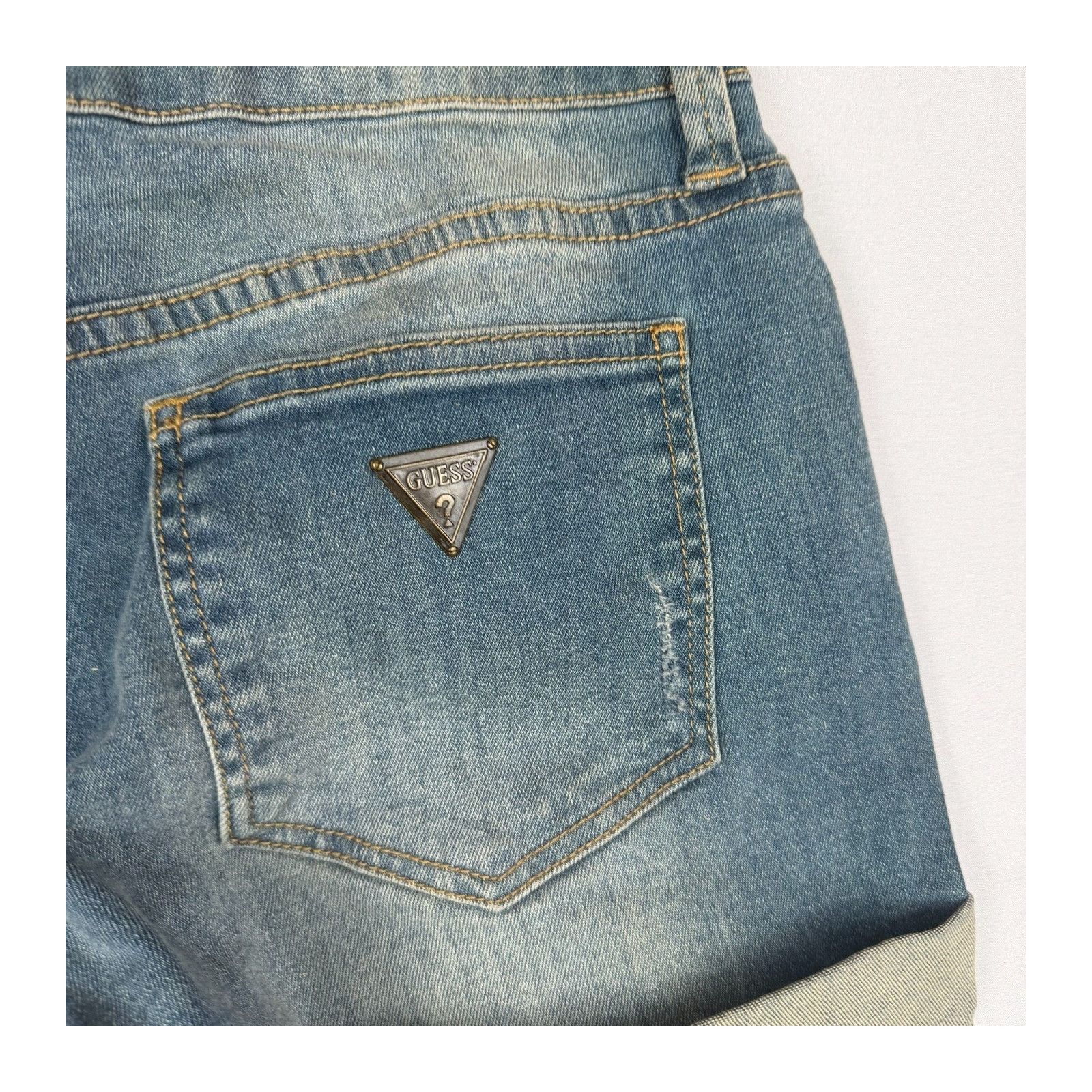 Guess Guess Los Angeles Denim Shorts Size 26 Light Wash Cuffed Jea Size US 26 / EU 42 - 5 Thumbnail