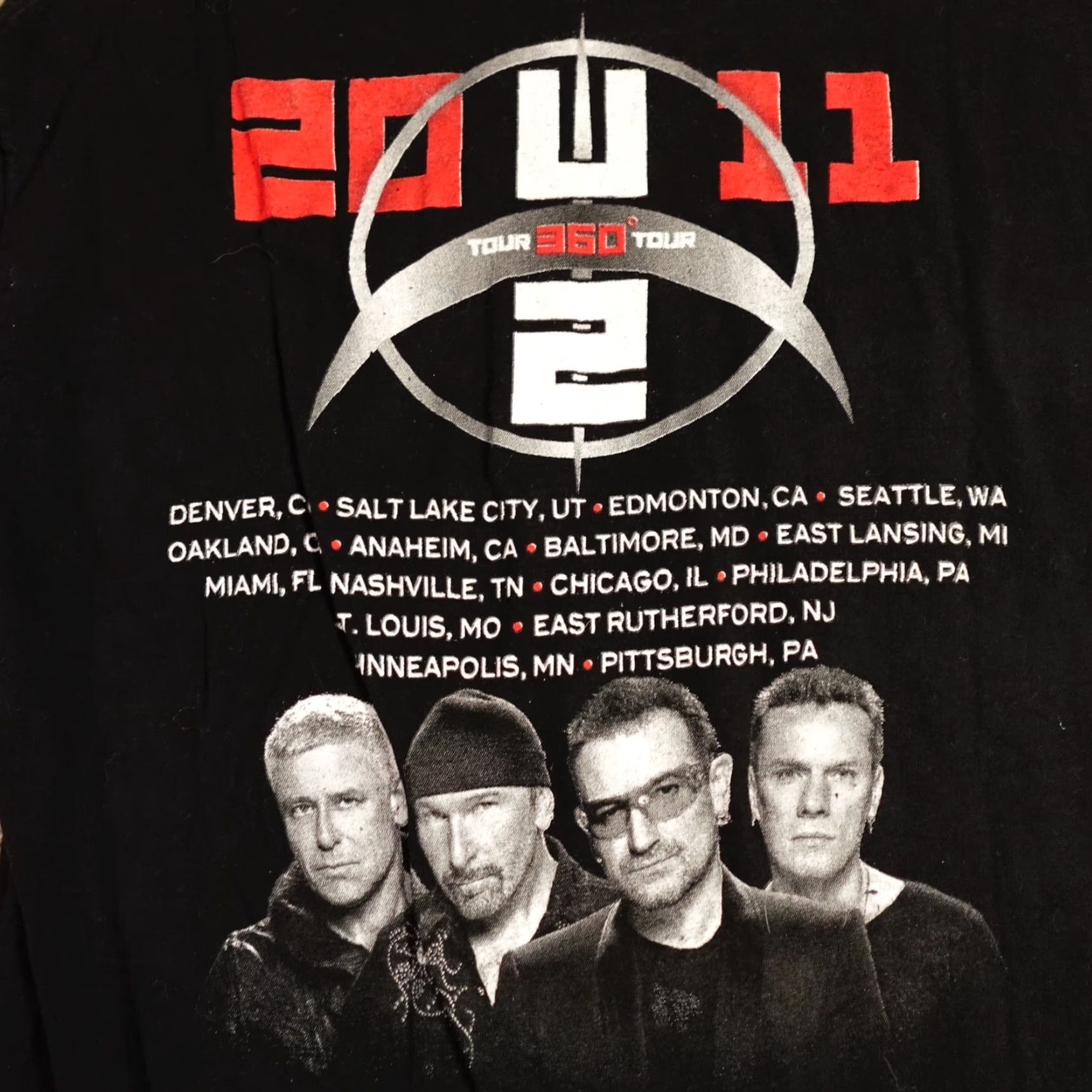 Doublet VINTAGE U2 360 Tour Shirt DOUBLE-SIDED Black L Men Crew Neck Short Sleeve 2011 Band Size US L / EU 52-54 / 3 - 2 Thumbnail