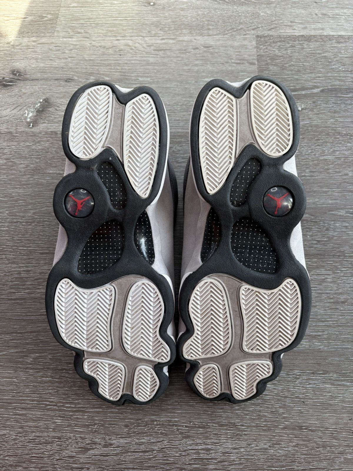Jordan Brand Air Jordan 13 Retro “Atmosphere Grey” **PRE-OWNED** REP. BOX Size US 12 / EU 45 - 5 Thumbnail