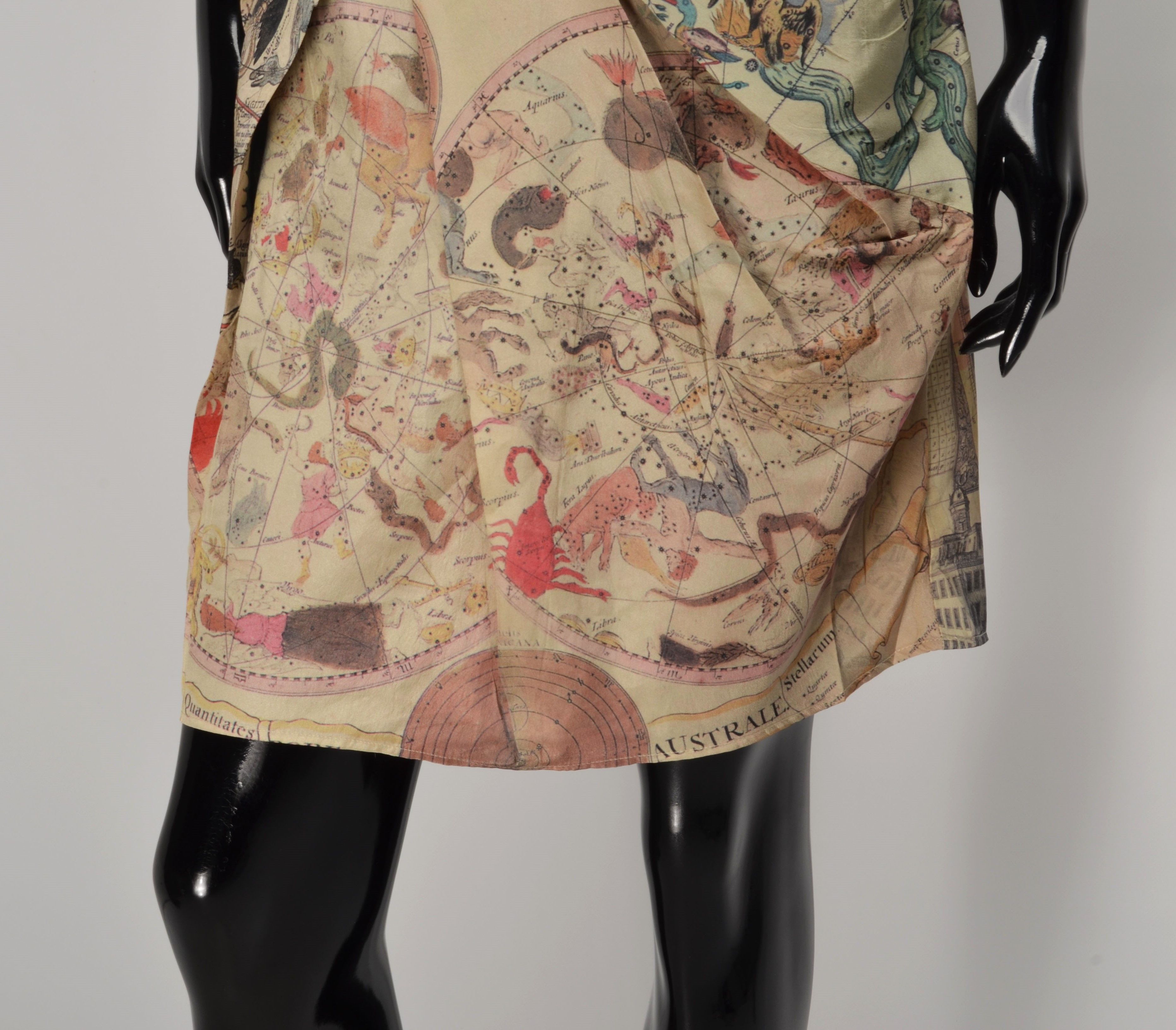 Cotelac Vintage Cotelac Y2K Horoscope Zodiac Print Tulip Mini Skirt Size 30" / US 8 / IT 44 - 3 Thumbnail