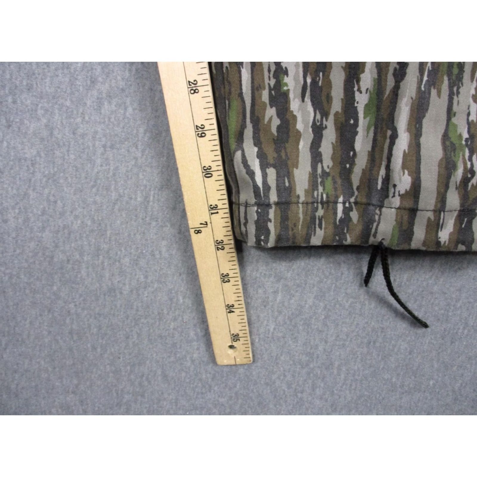 Vintage VINTAGE Pelican Brand Cargo Pants Mens 40x32 Woodland Camo Adjustable Waist USA Size US 40 / EU 56 - 7 Thumbnail