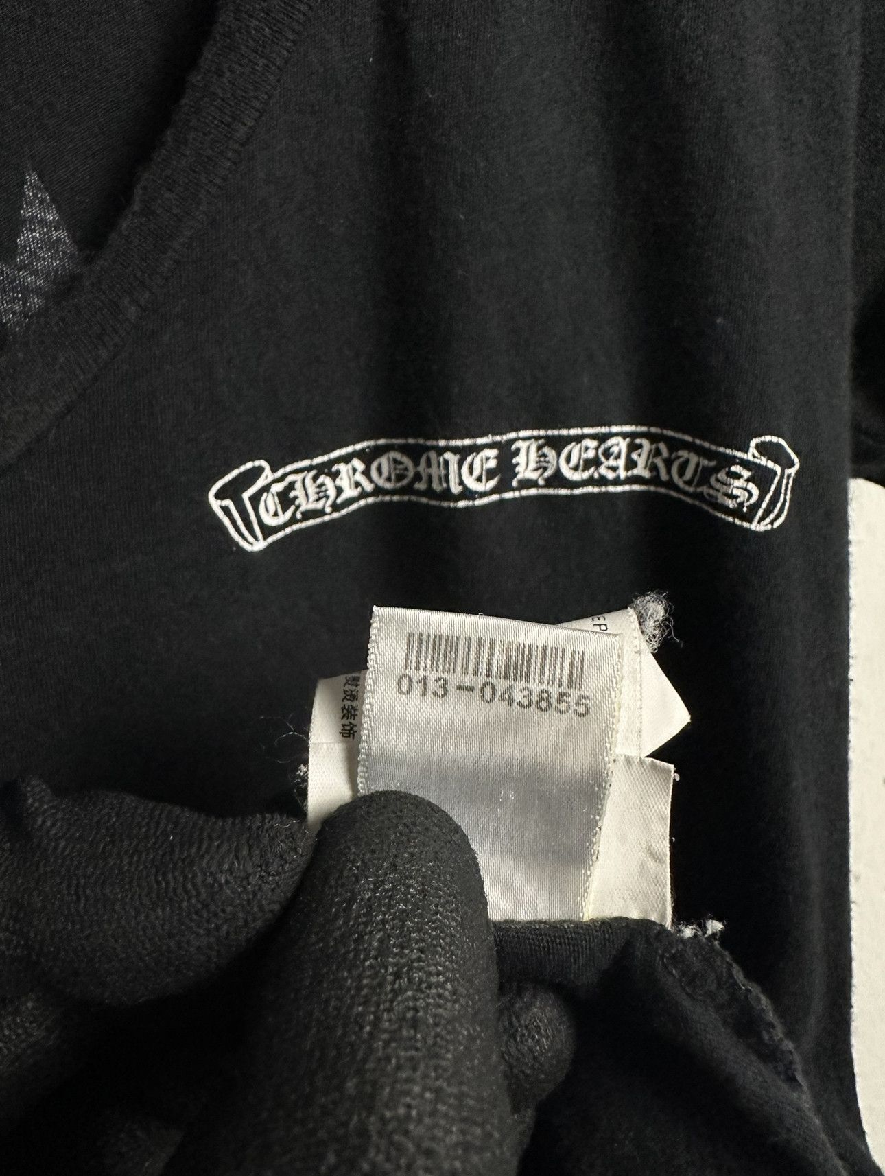 トップス ChromeHearts Vneck Tshirt black Chrome Hearts Chrome Hearts V-Neck T-Shirt | Grailed