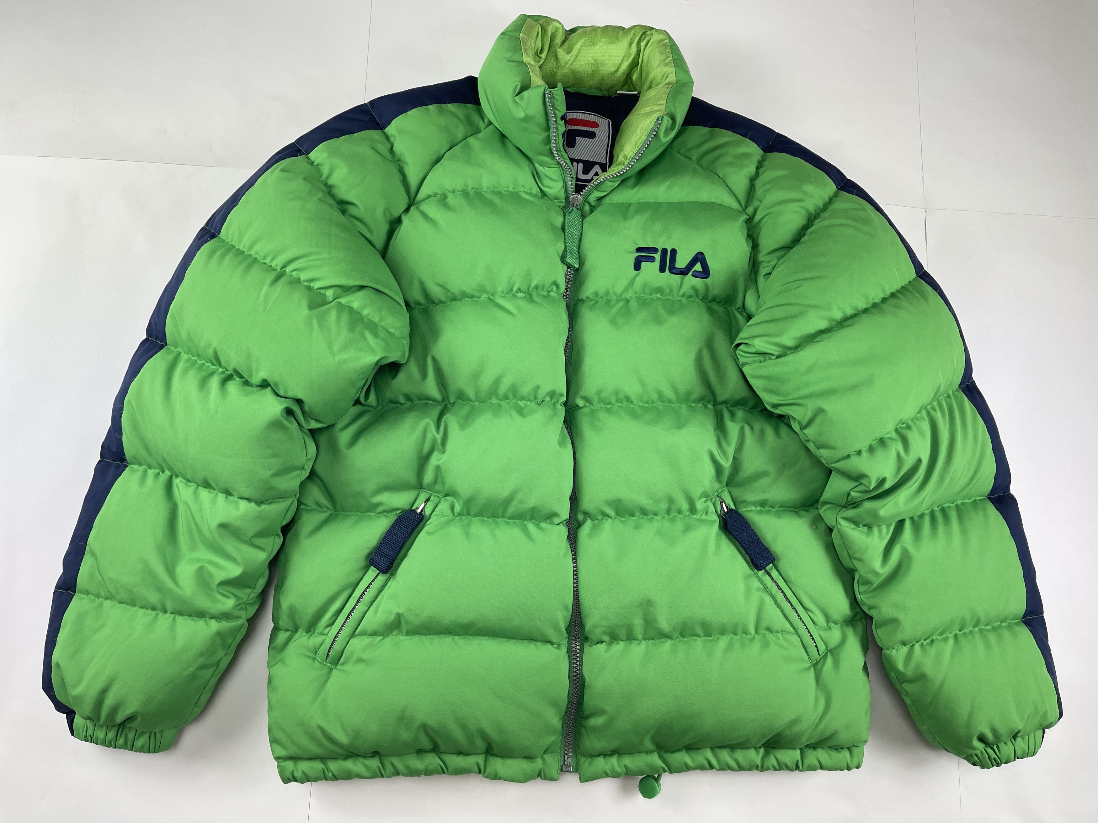 Fila Fila puffer jacket, 90s hip hop, 1990s skater Y2K size S Size US S / EU 44-46 / 1 - 7 Thumbnail