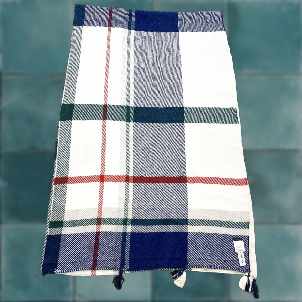 J.Crew J.CREW Plaid Blanket Scarf Multicolor Women Missing Tassels Pre-owned Size ONE SIZE - 1 Thumbnail