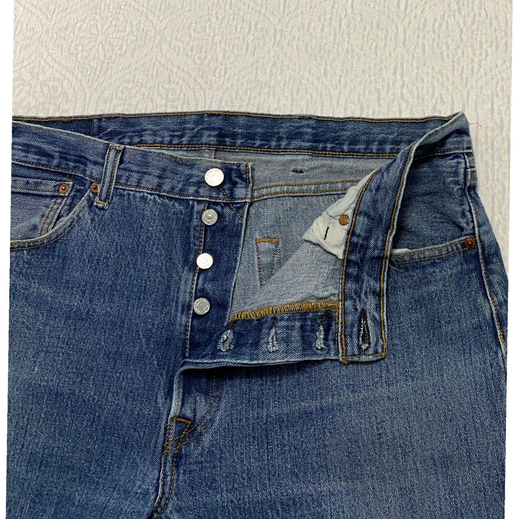Levi's VINTAGE Levi's 501 Original Fit Jeans Men W38 L30 Blue Denim Button Fly Five Pocket Straight Regular Denim Size US 38 / EU 54 - 3 Thumbnail
