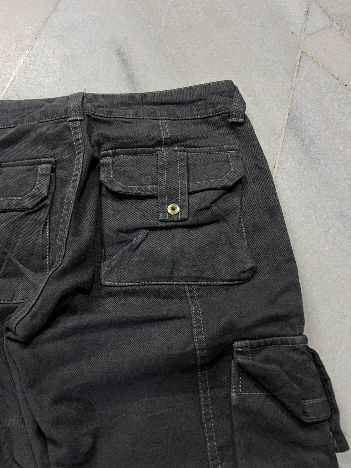 If Six Was Nine × Tornado Mart TORNADO MART MULTIPOCKET CARGO FLARE PANTS Size US 28 / EU 44 - 14 Thumbnail