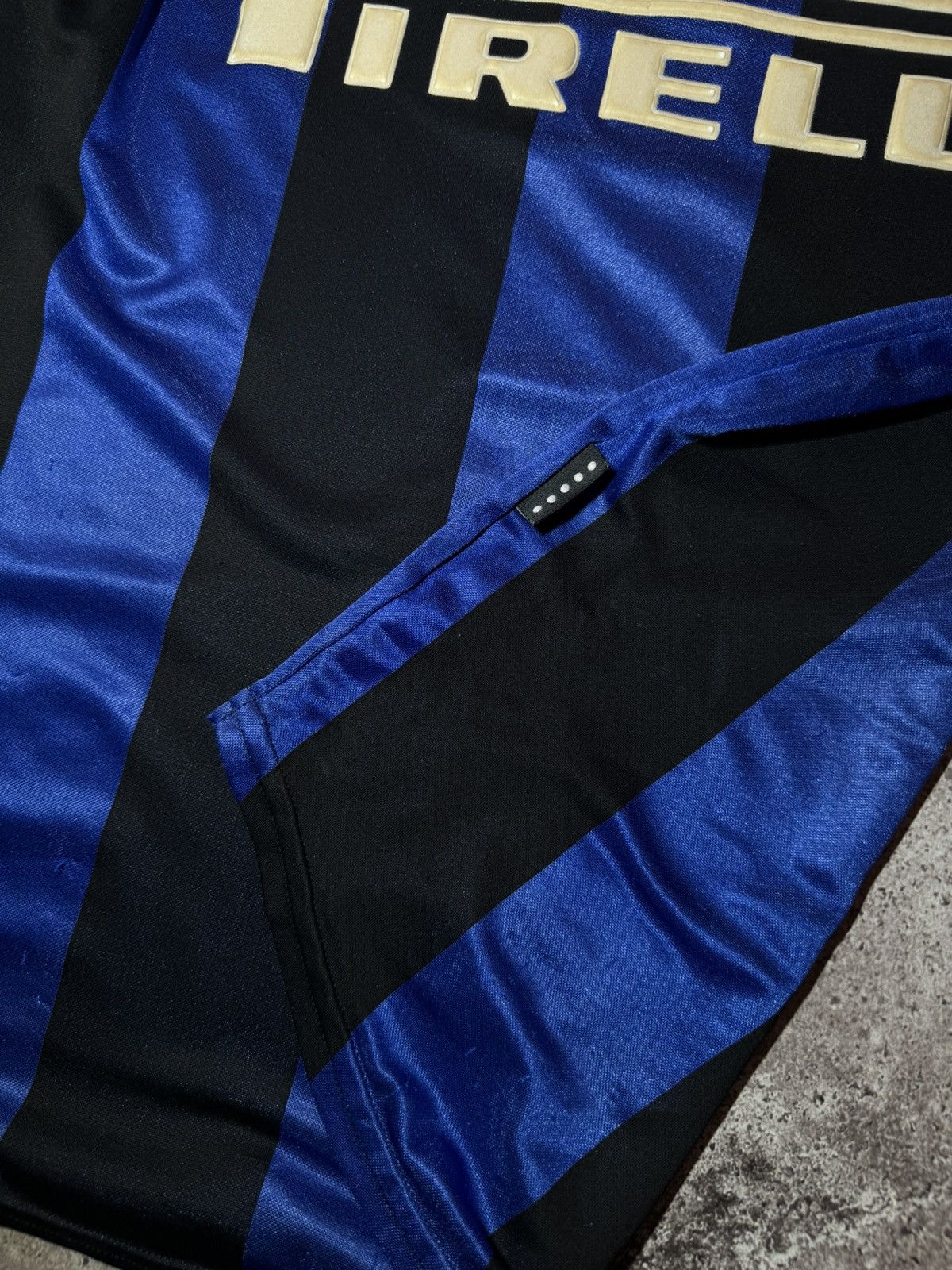 Nike × Vintage Inter Milan 1998/99 Home Football Retro Shirt Soccer Jersey Size US L / EU 52-54 / 3 - 13 Thumbnail