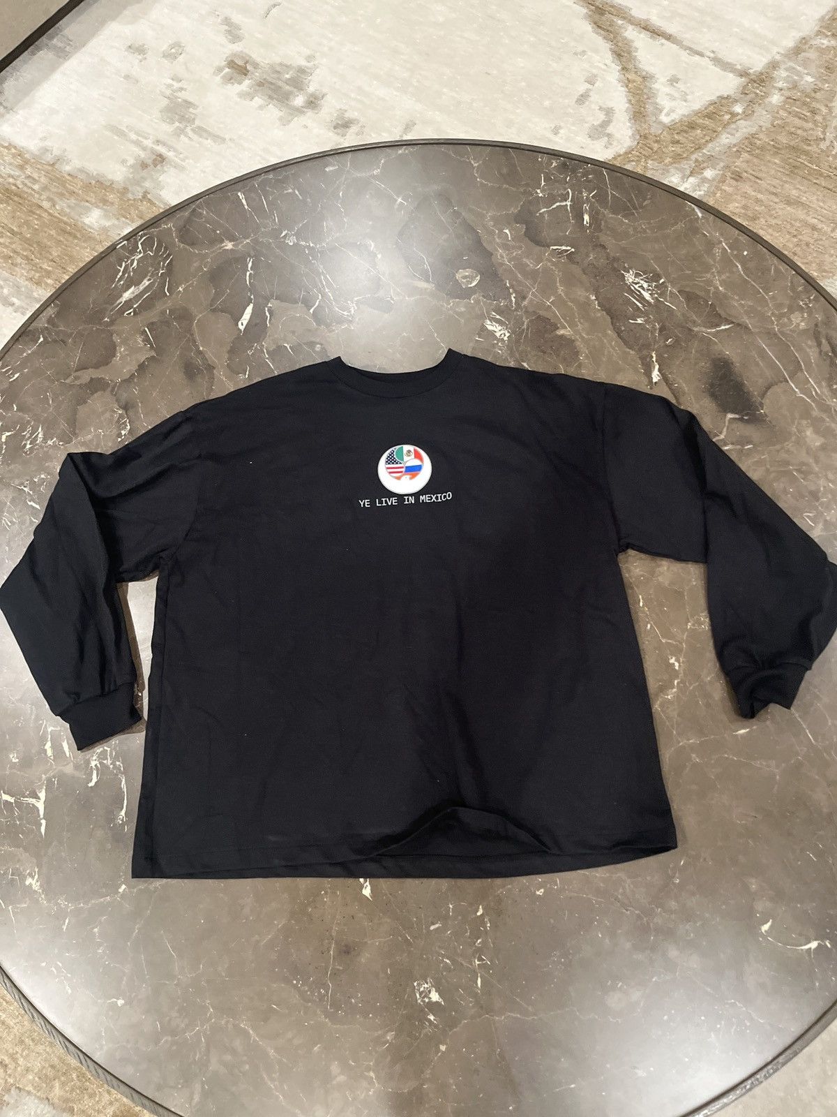 Black ye mexico city merch