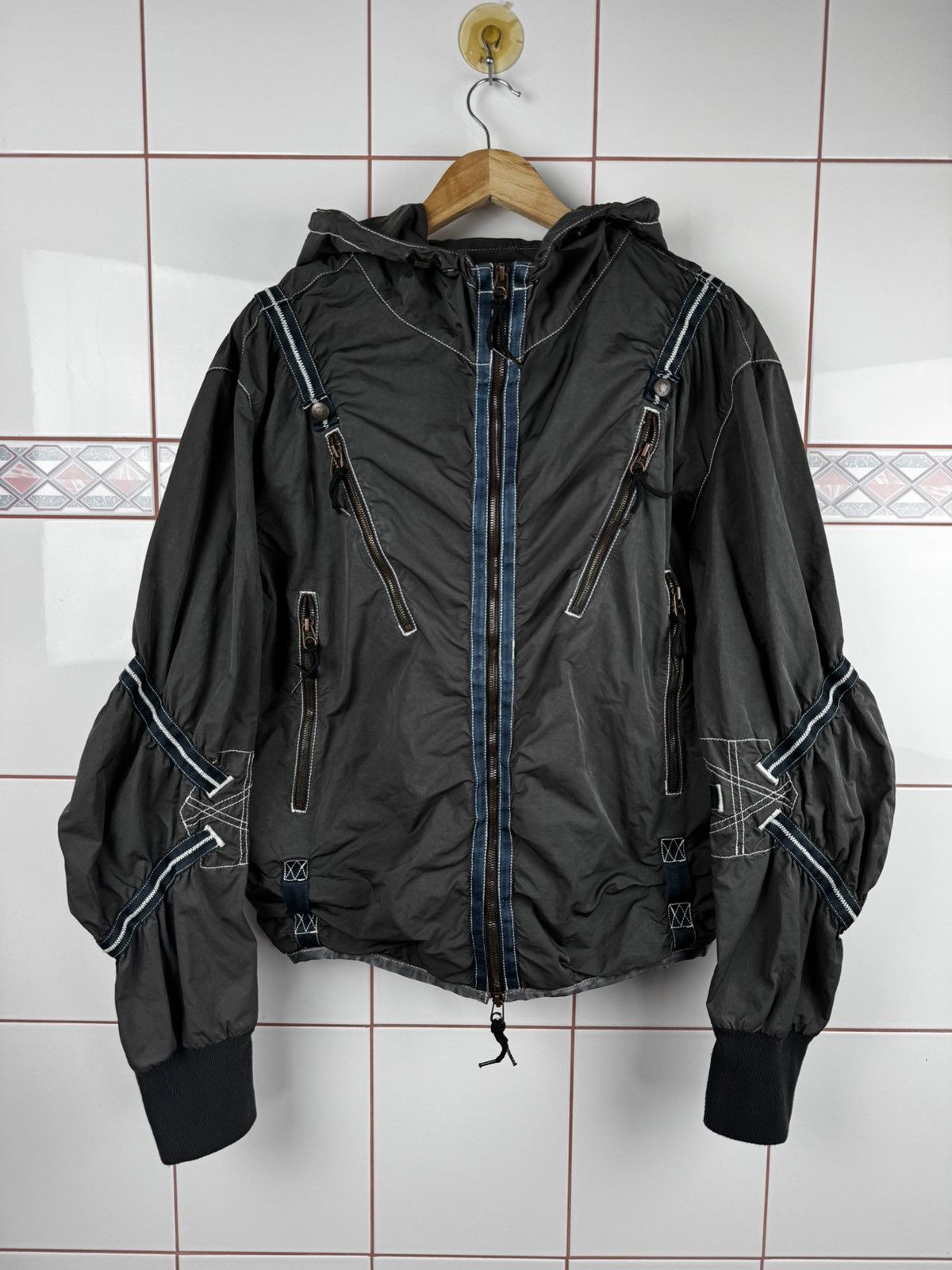 JET SET Archive JSX Jet Set bomber parachute hooded jacket Size US L / EU 52-54 / 3 - 6 Thumbnail