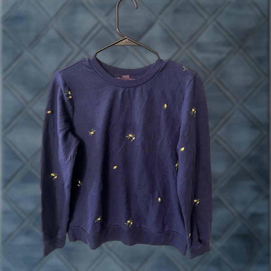 Gloria Vanderbilt Gloria Vanderbilt Embroidered Crewneck Shirts XS Blue Women Regular Shirt XS Gloria Vanderbilt Embroidered Crewneck Blue Shirt Women Regular Shirt Size XS / US 0-2 / IT 36-38 - 1 Thumbnail