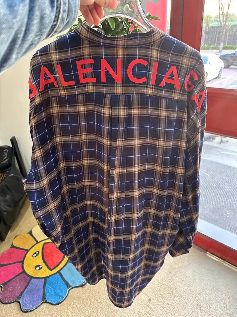 Balenciaga Balenciaga size 32 Back logo plaid shirt 2504-Nextarrow Size US M / EU 48-50 / 2 - 1 Thumbnail
