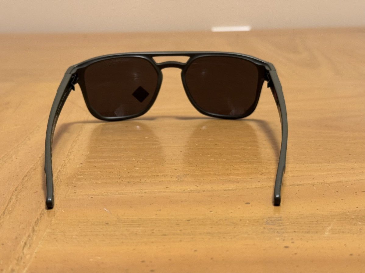 Oakley Oakley- Latch Beta- Frame Matte Olive- Lens Prizm Black Size ONE SIZE - 6 Thumbnail