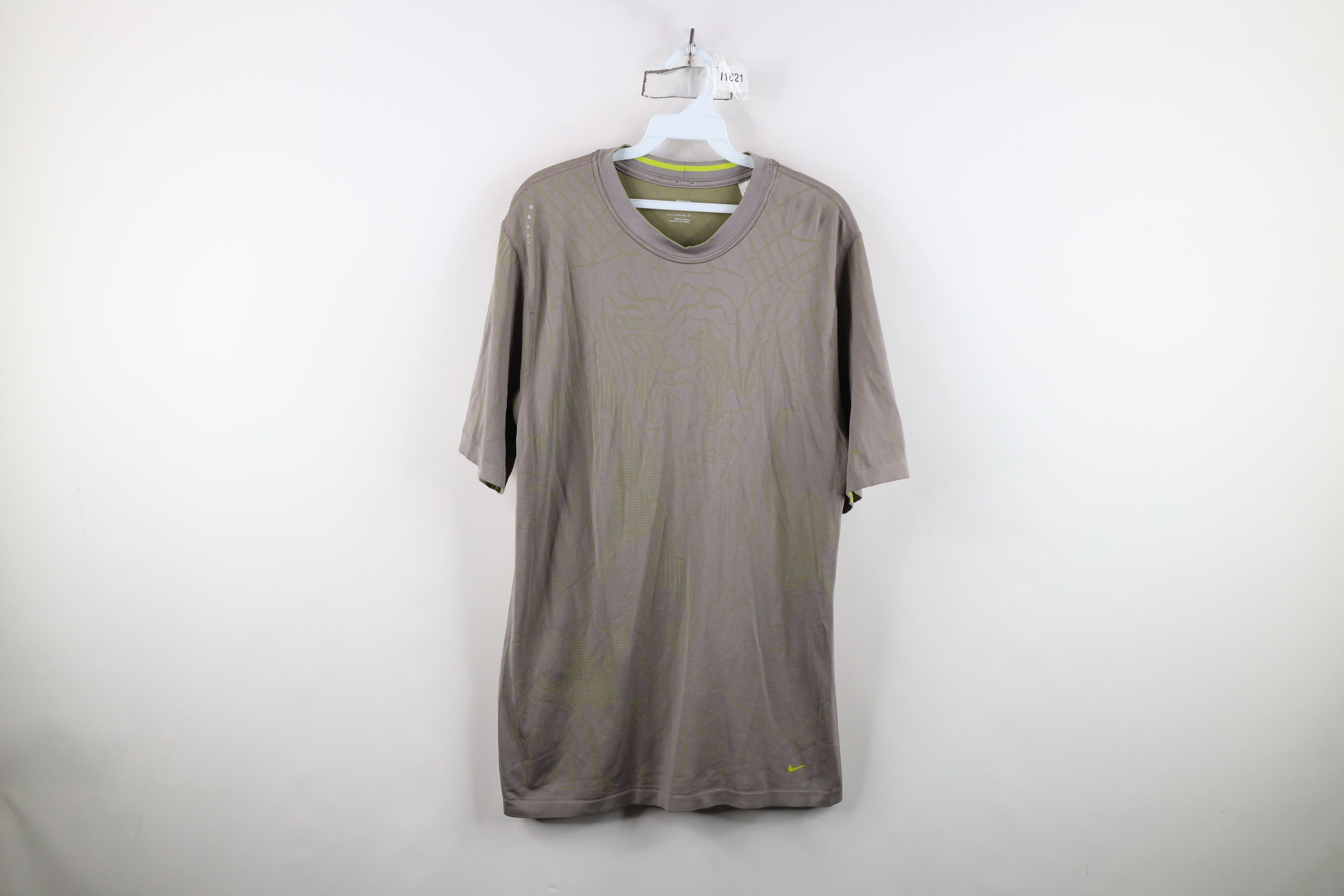 Nike Vintage Y2K Nike Camouflage Scott Mini Swoosh Knit T-Shirt Size US L / EU 52-54 / 3 - 1 Thumbnail