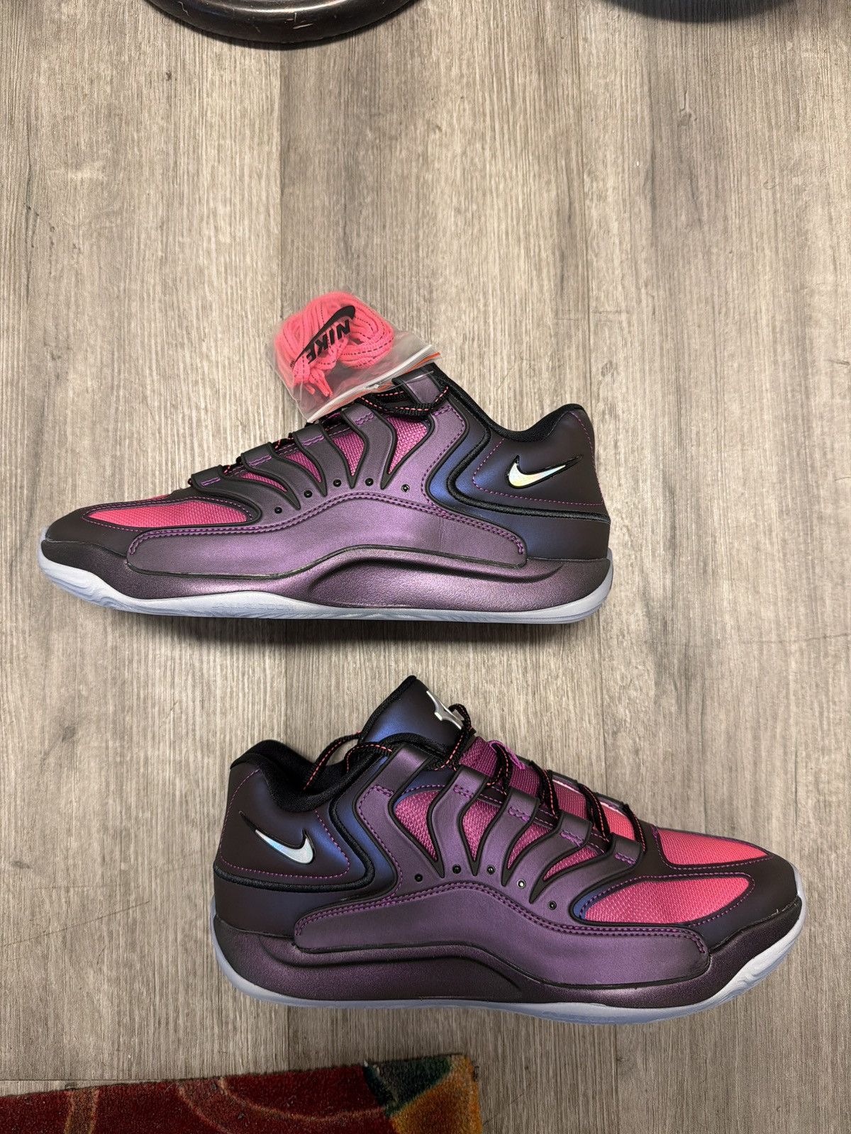 Nike nike kd 17 black and pink Size US 11 / EU 44 - 2 Thumbnail